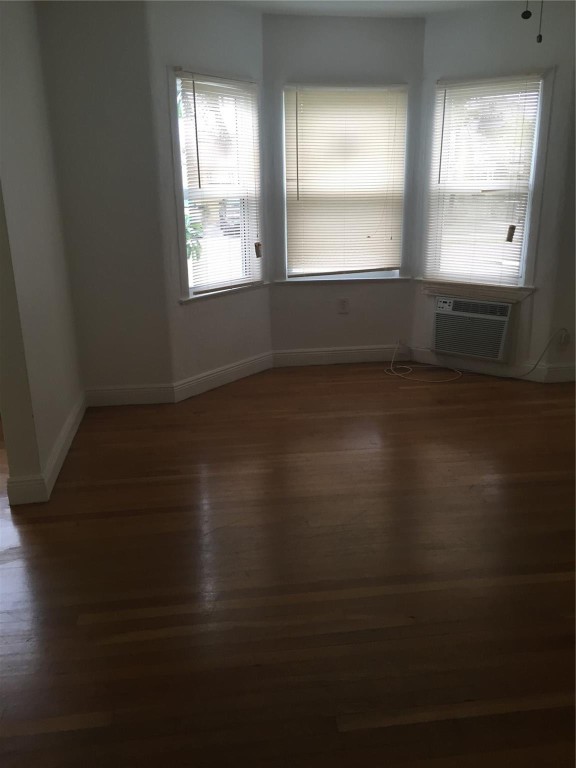 HOLLYWOOD 1-21 B - Residential Lease