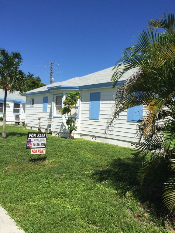 HOLLYWOOD 1-21 B - Residential Lease