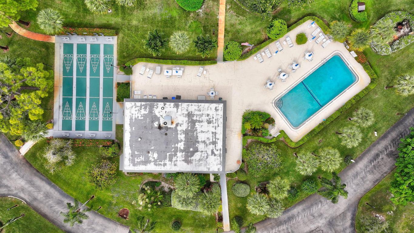 CEDAR POINTE CONDO VILLAGE 7 - BUILDING 7 - Residential