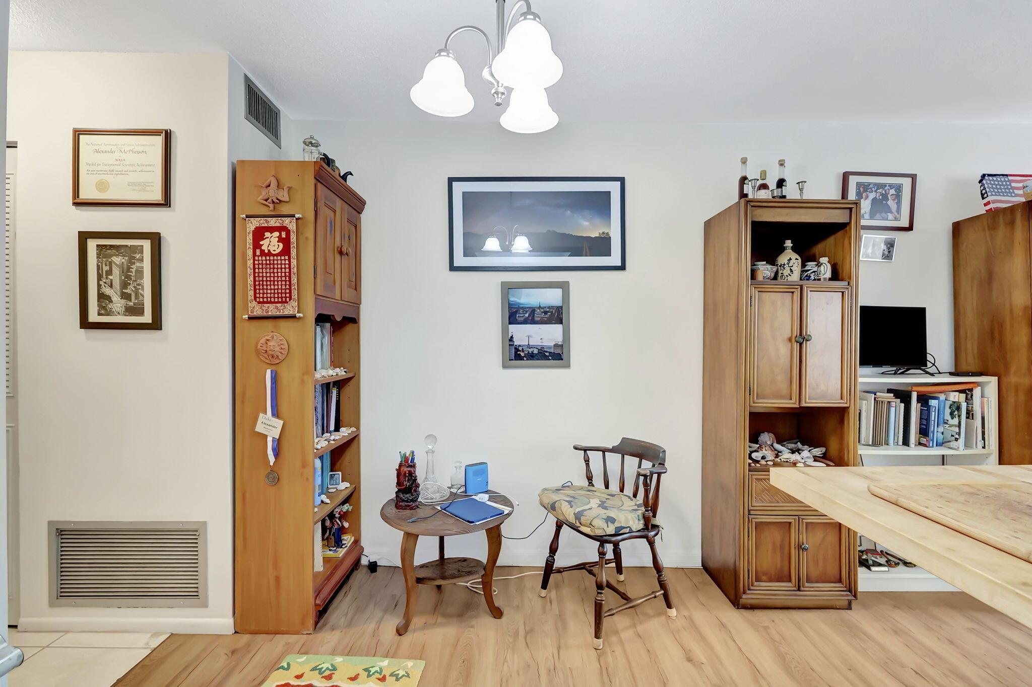 CEDAR POINTE CONDO VILLAG - Residential