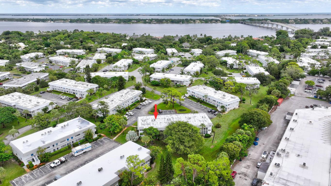 CEDAR POINTE CONDO VILLAGE 7 - BUILDING 7 - Residential