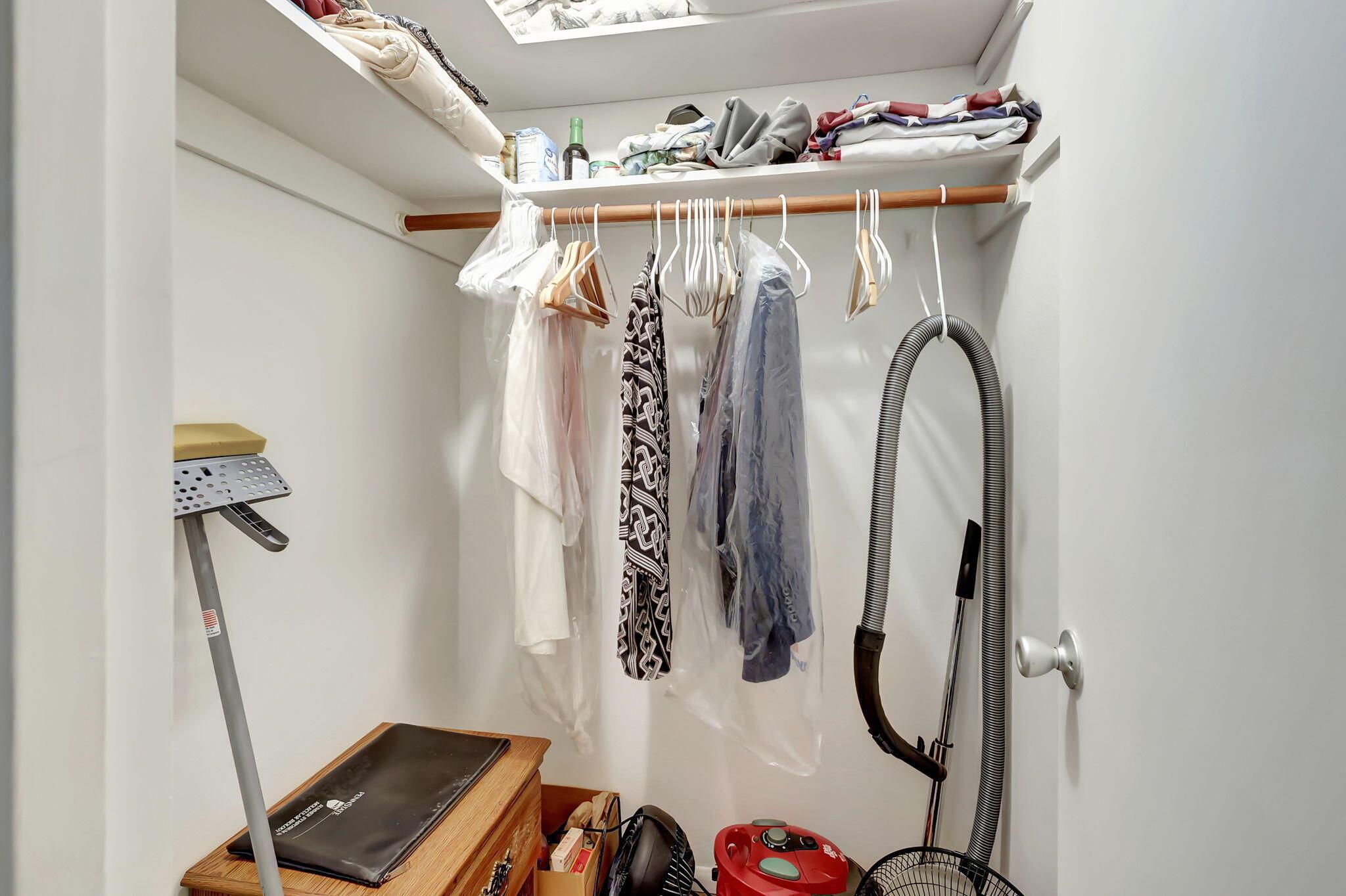 CEDAR POINTE CONDO VILLAG - Residential