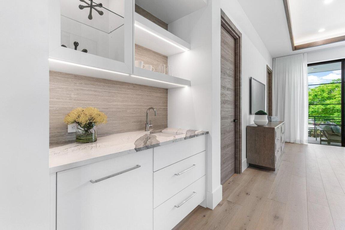 KENMONT - Residential