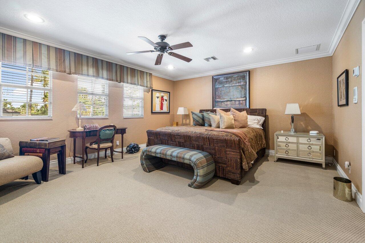 ENCLAVE - Residential