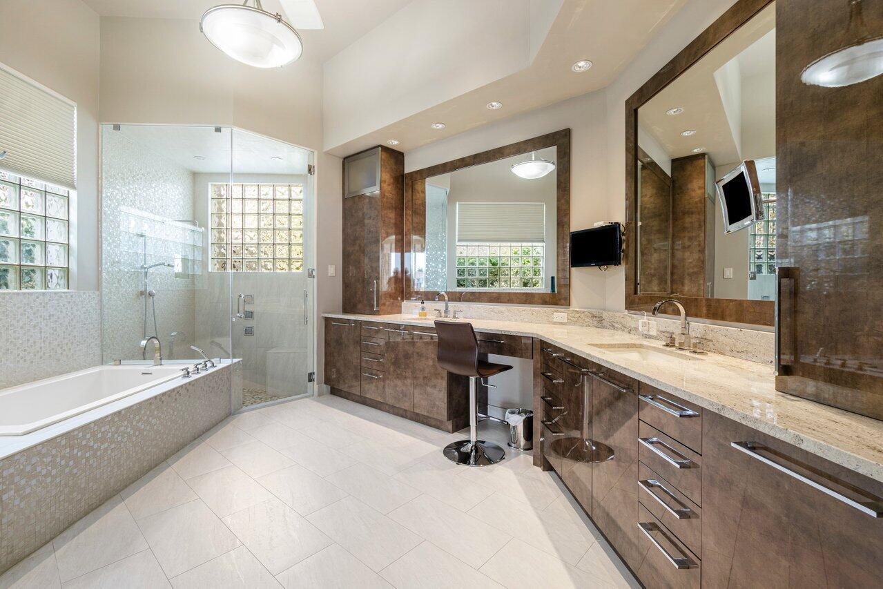 ENCLAVE - Residential