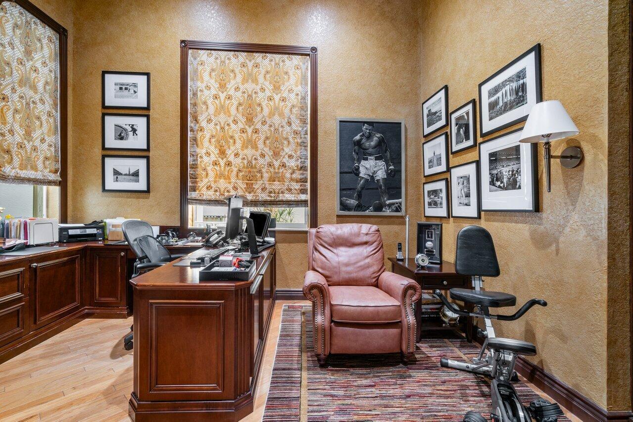 ENCLAVE - Residential