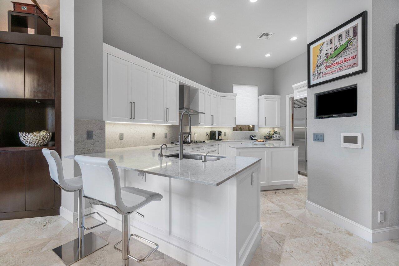 ENCLAVE - Residential