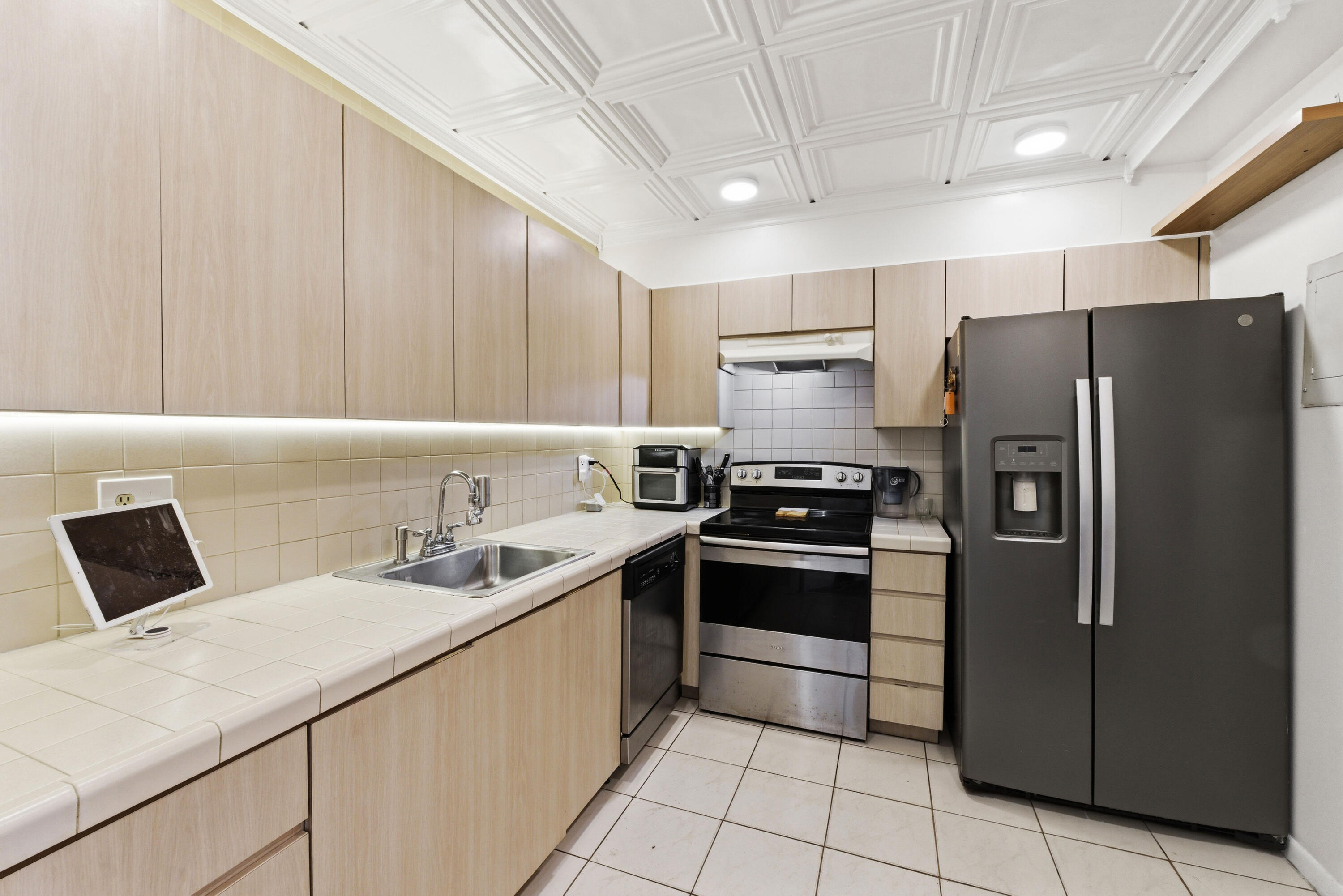 SPANISH OAKS CONDO - Residential