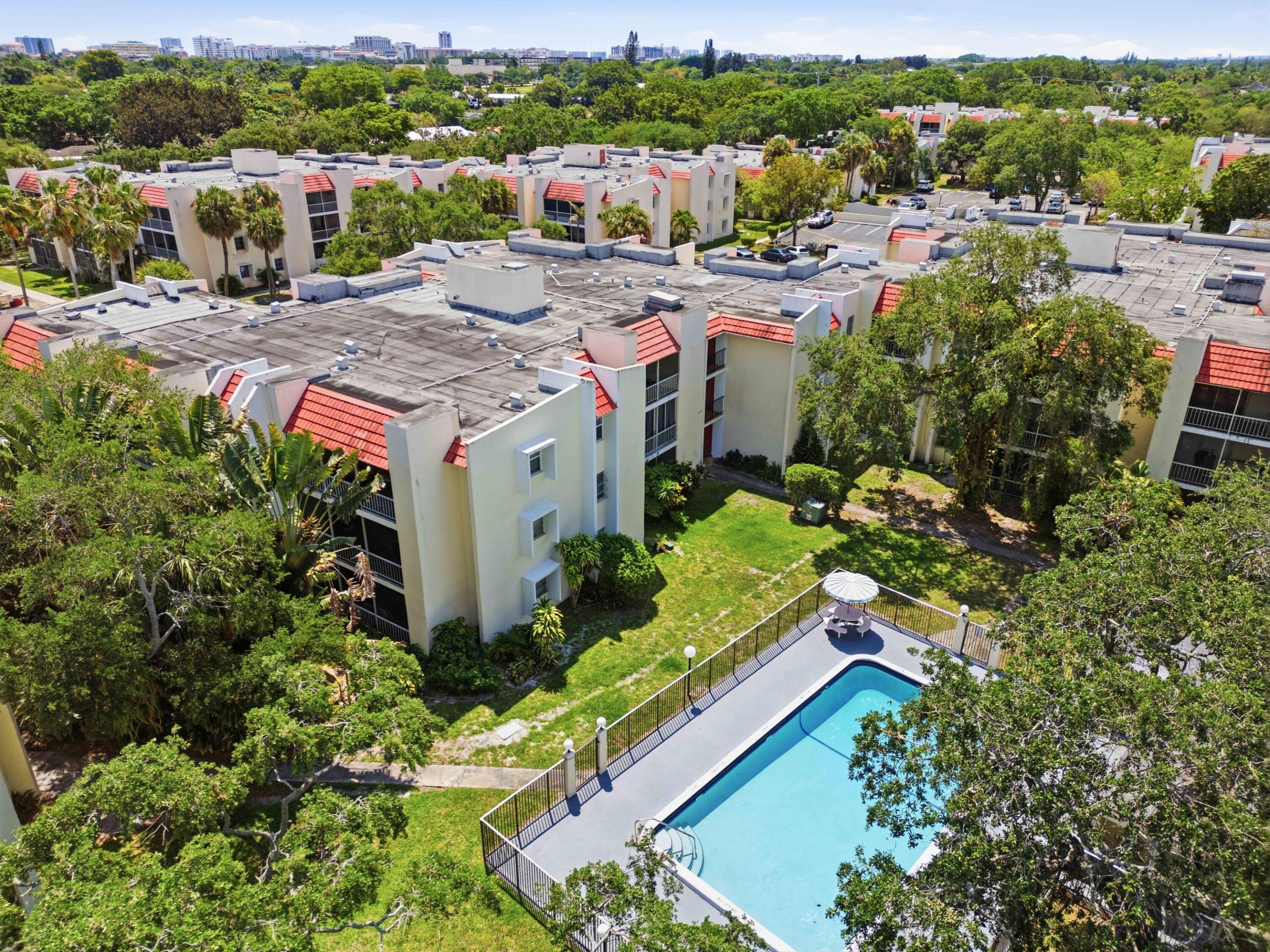 SPANISH OAKS CONDO - Residential