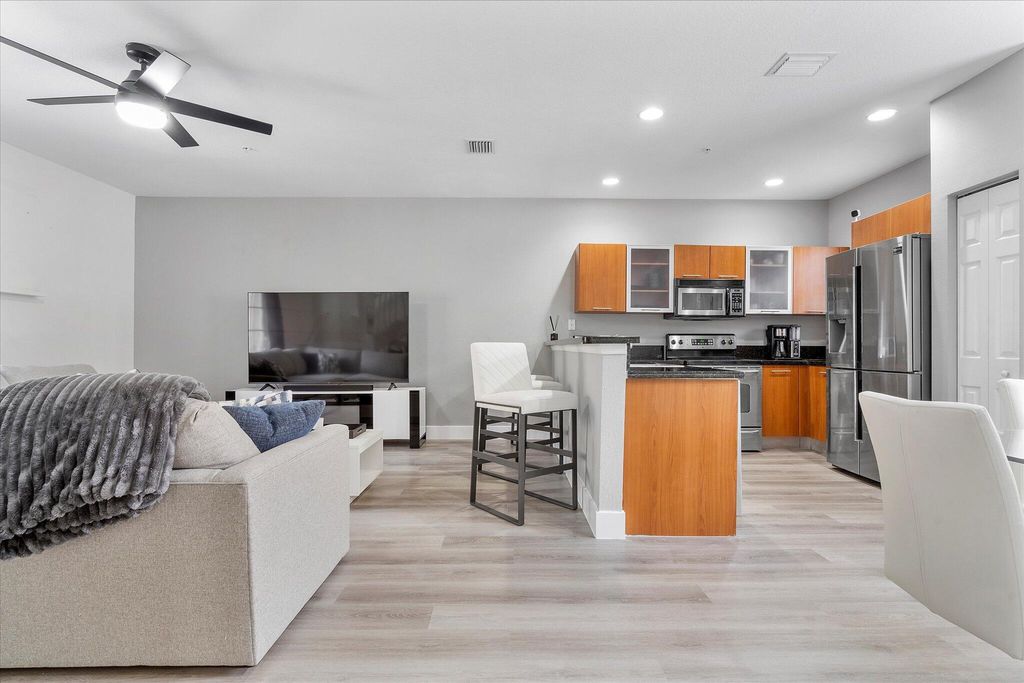 Photo of 2536 SW 14th Avenue #1102, Fort Lauderdale, FL 33315 (MLS # R11103826)