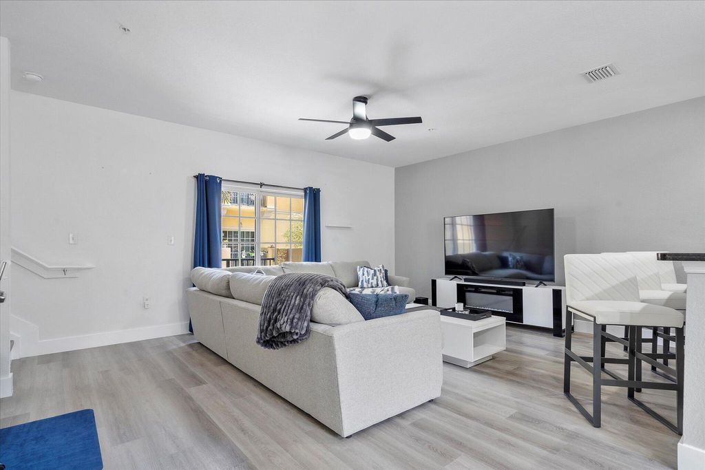 Photo of 2536 SW 14th Avenue #1102, Fort Lauderdale, FL 33315 (MLS # R11103826)