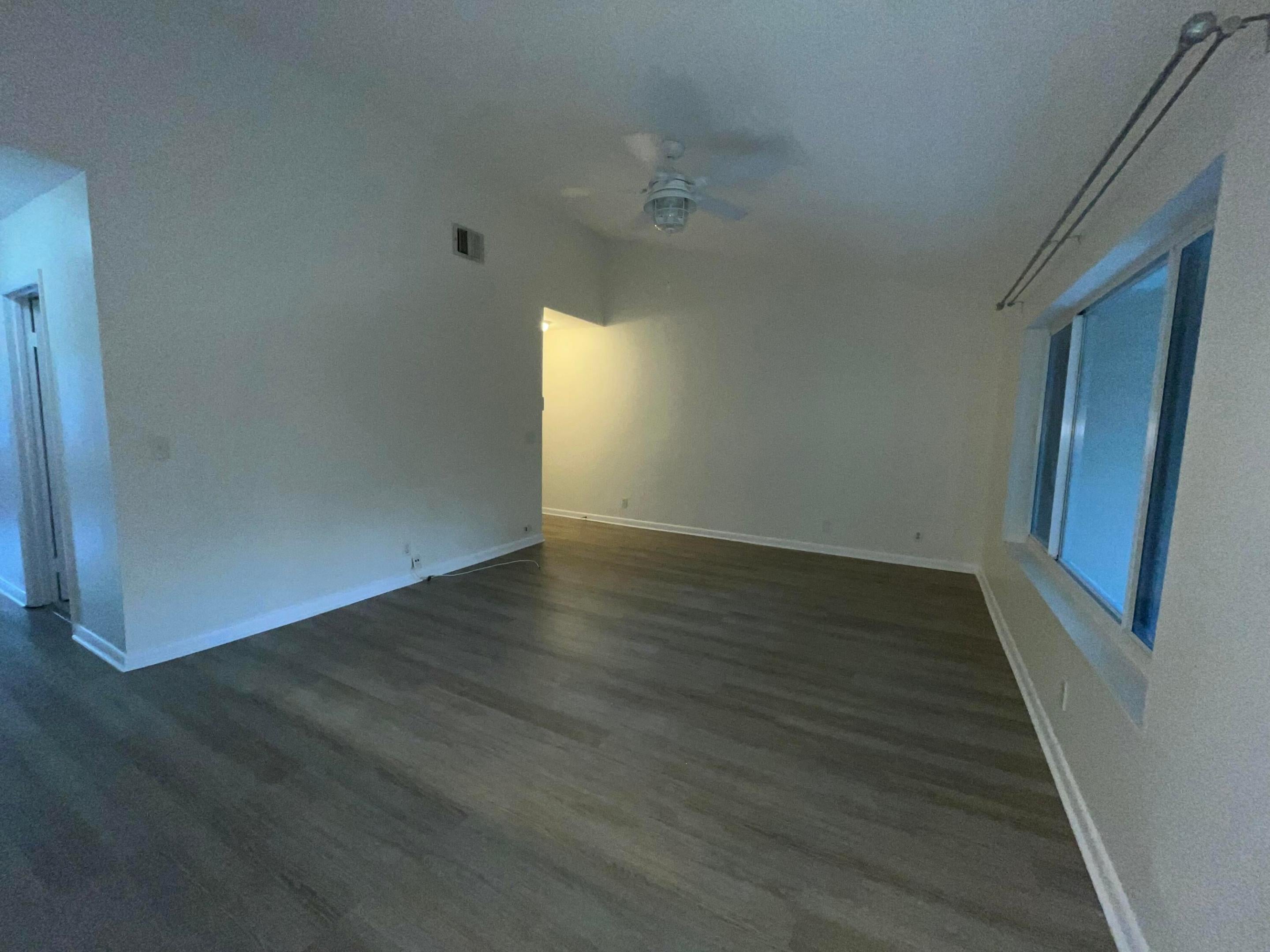 815 W Boynton Beach Boulevard 11-203