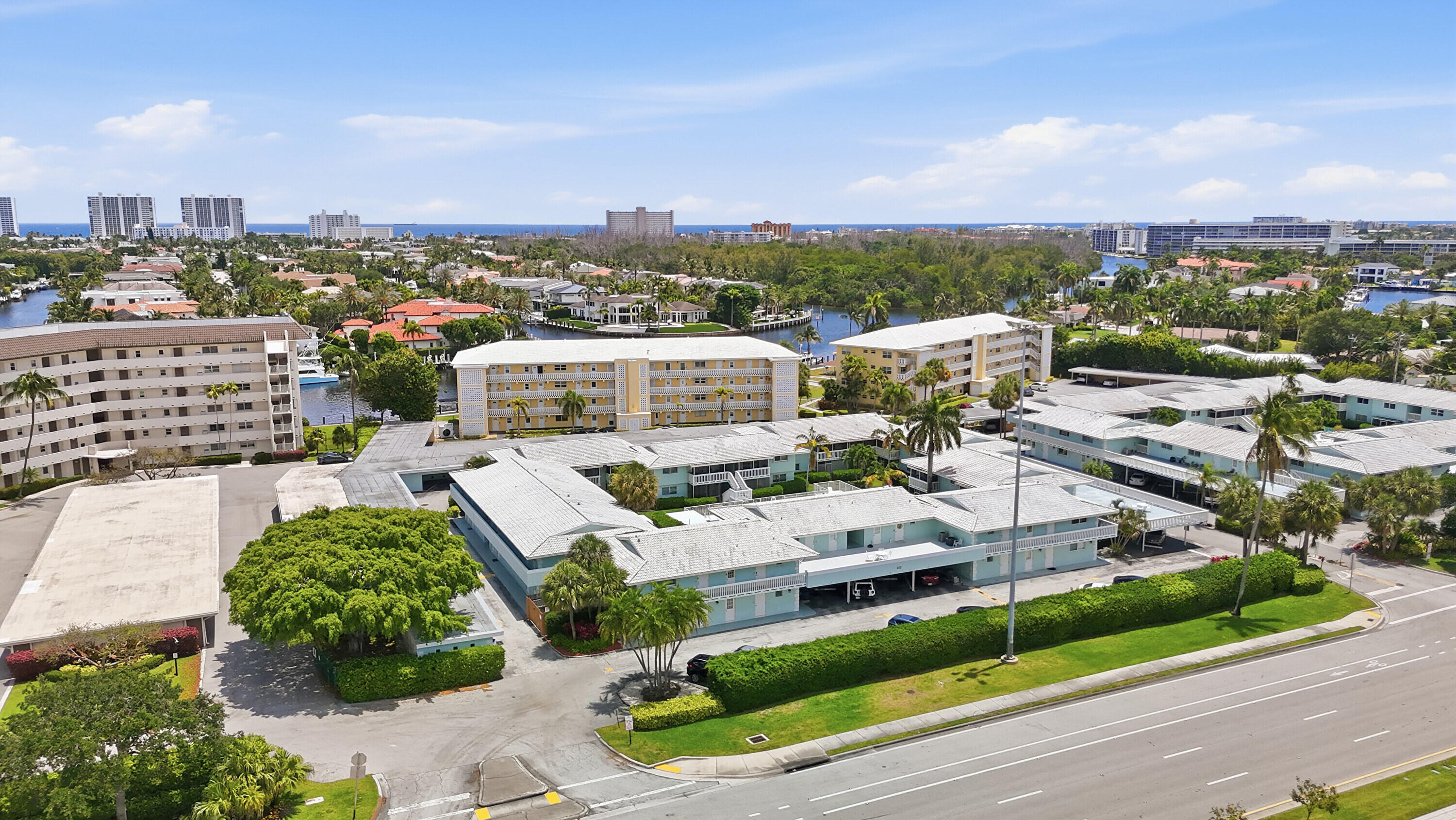 RIVER HOUSE GARDENS CONDO - Residential