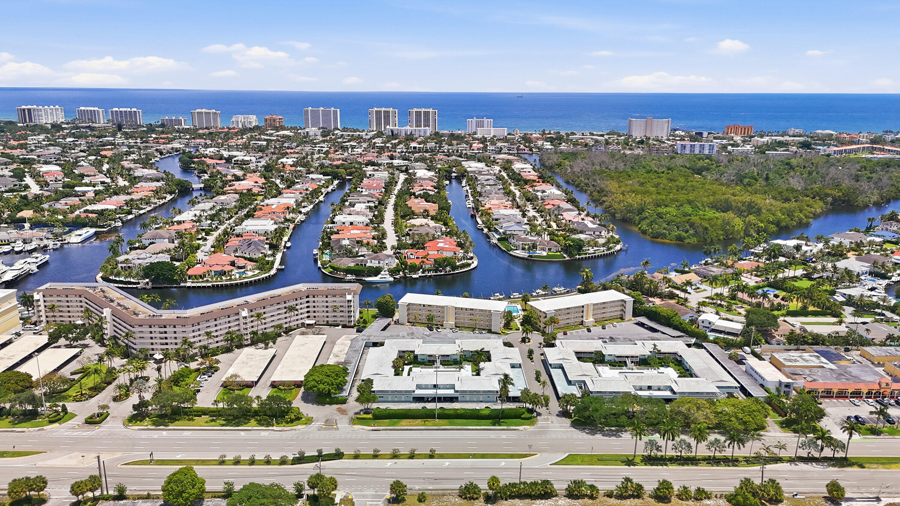 RIVER HOUSE GARDENS CONDO - Residential