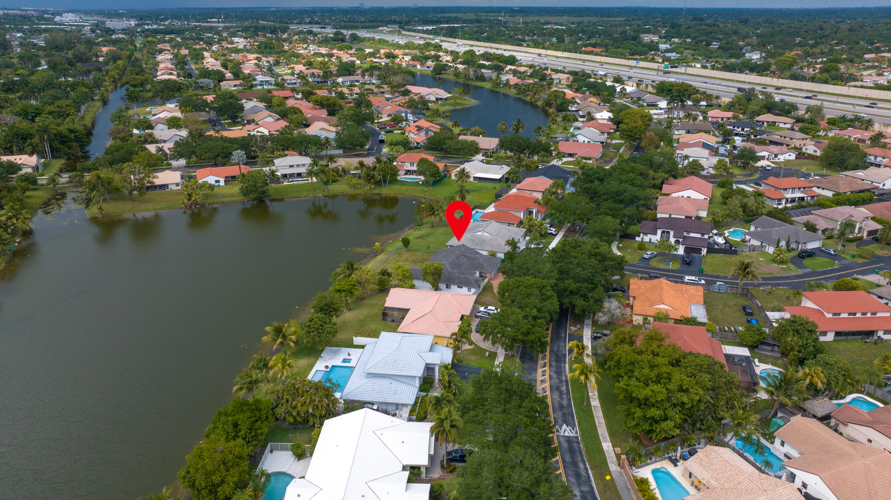 HAWKES BLUFF - Residential