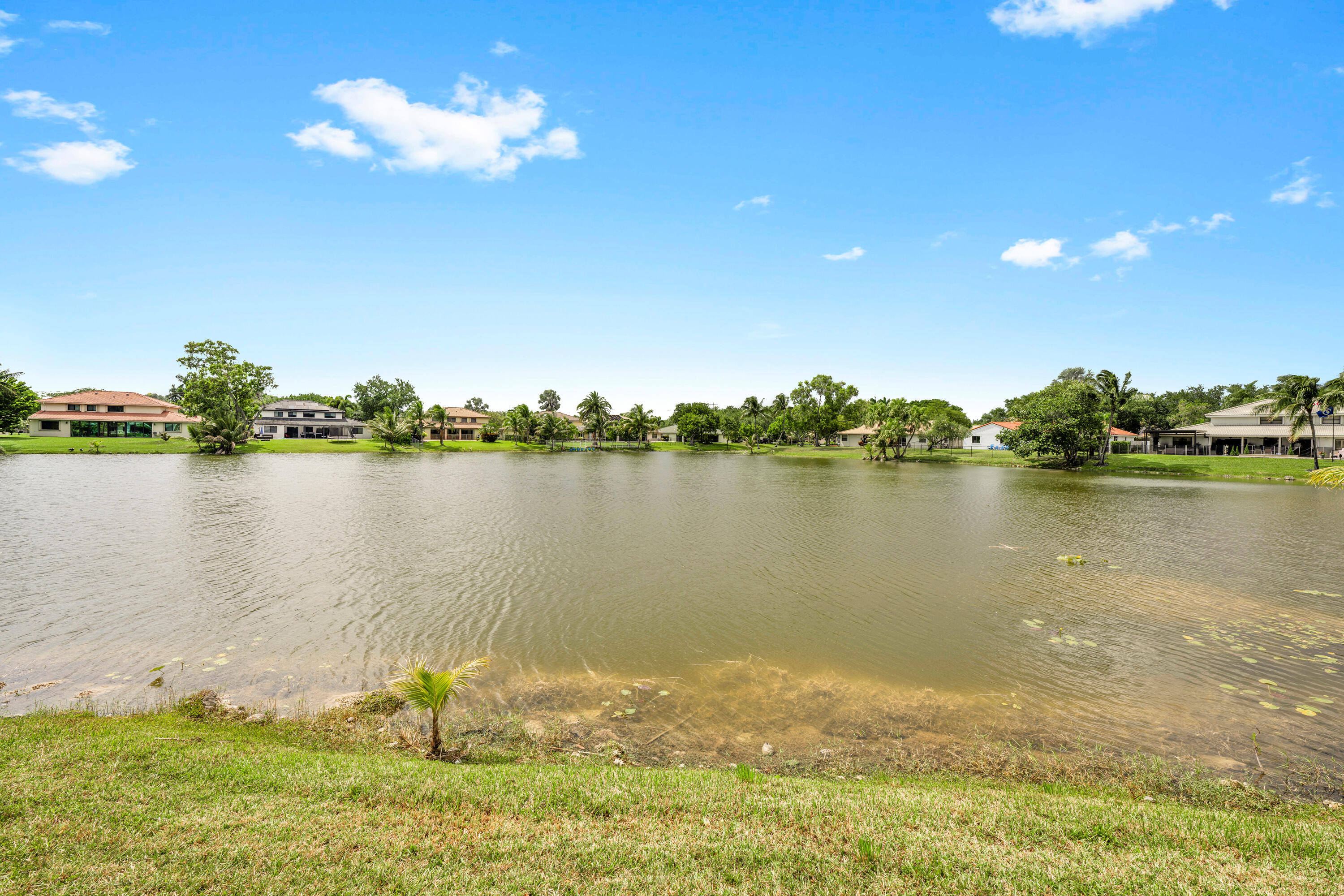 HAWKES BLUFF - Residential