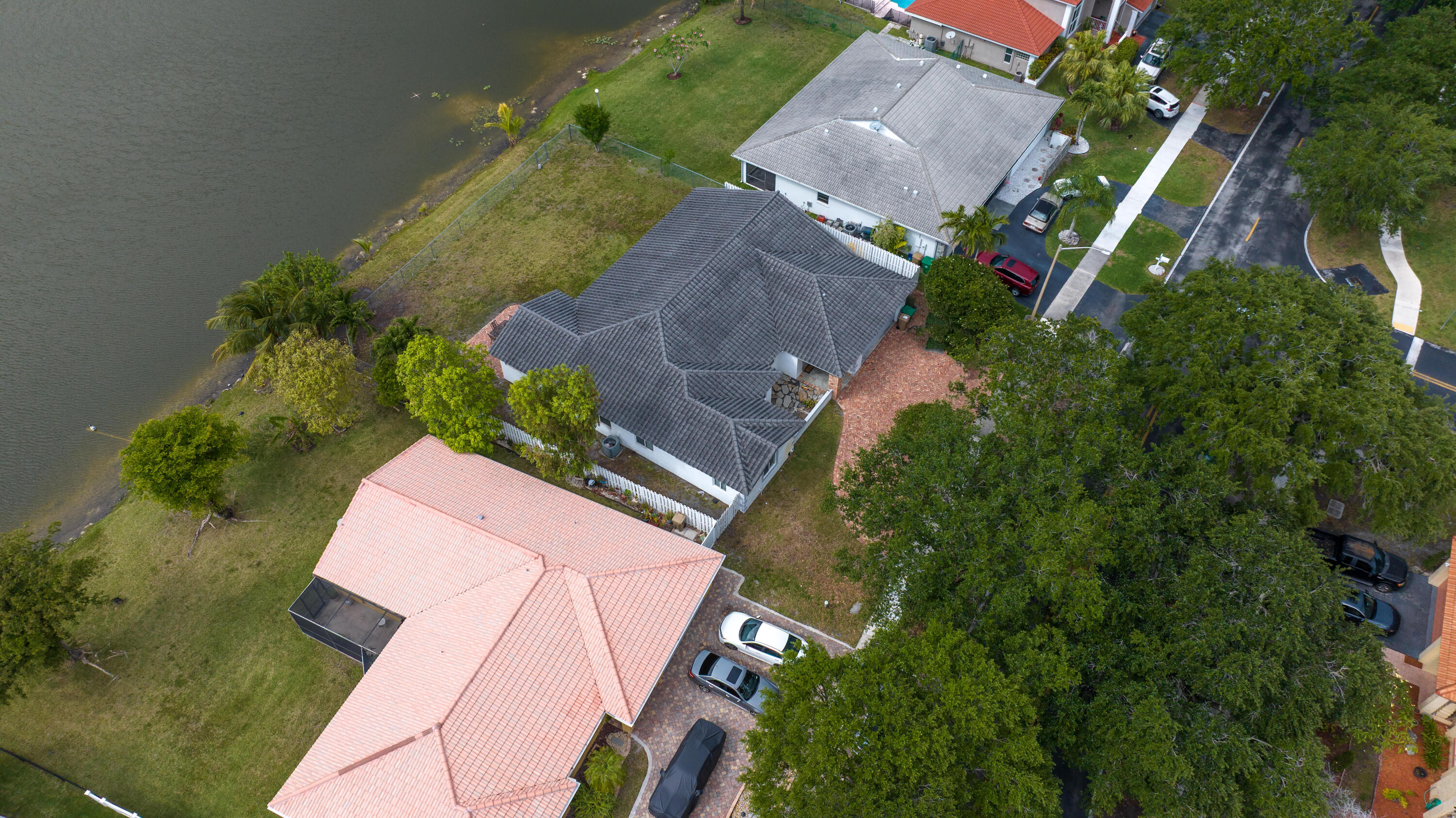HAWKES BLUFF - Residential