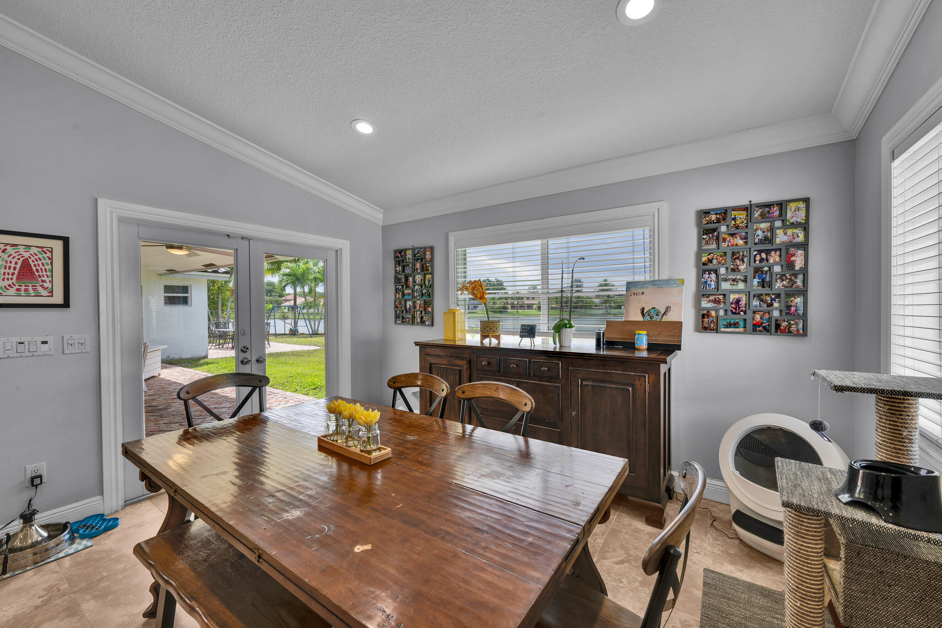 HAWKES BLUFF - Residential