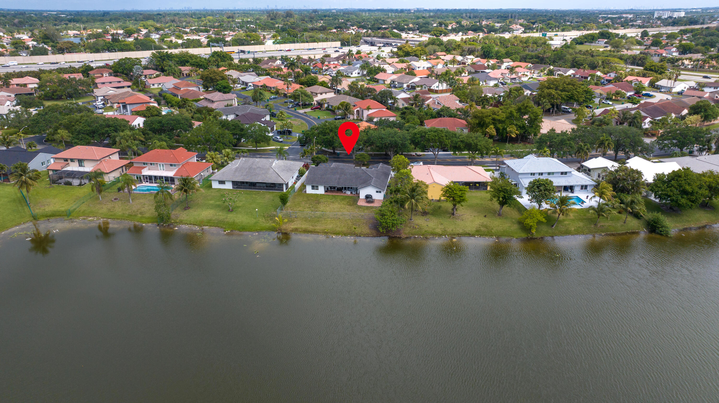 HAWKES BLUFF - Residential