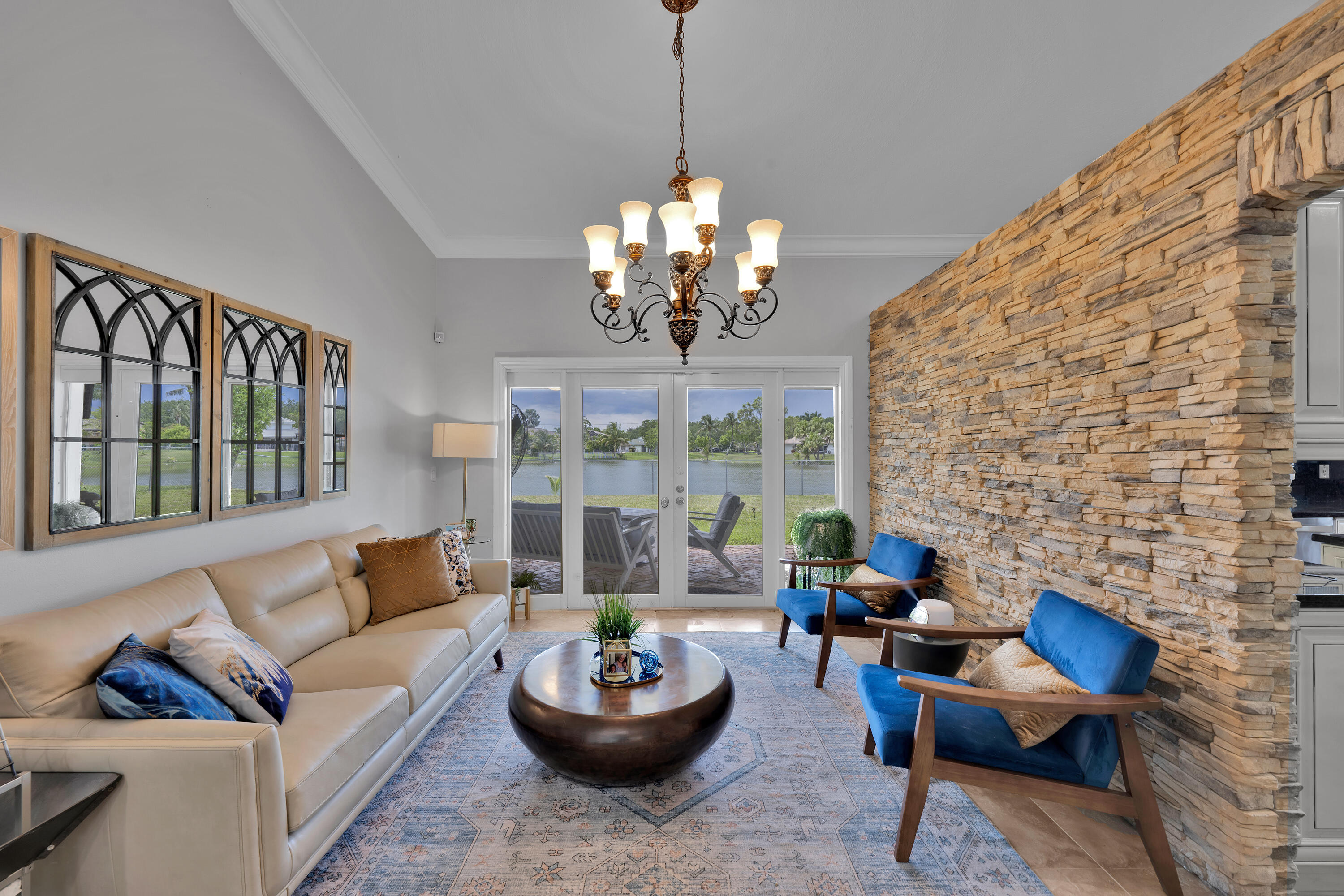 HAWKES BLUFF - Residential