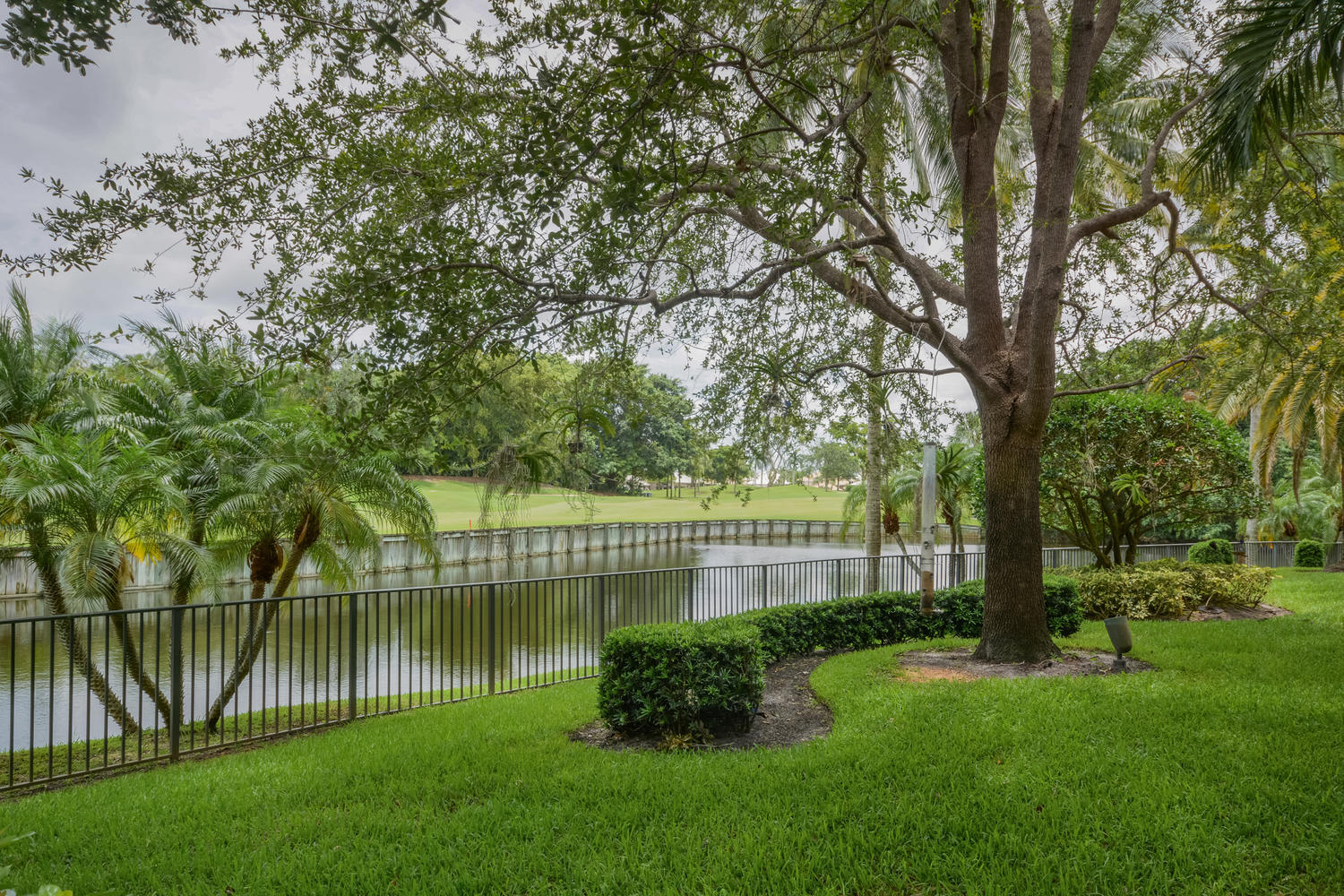 ST ANDREWS COUNTRY CLUB - Residential