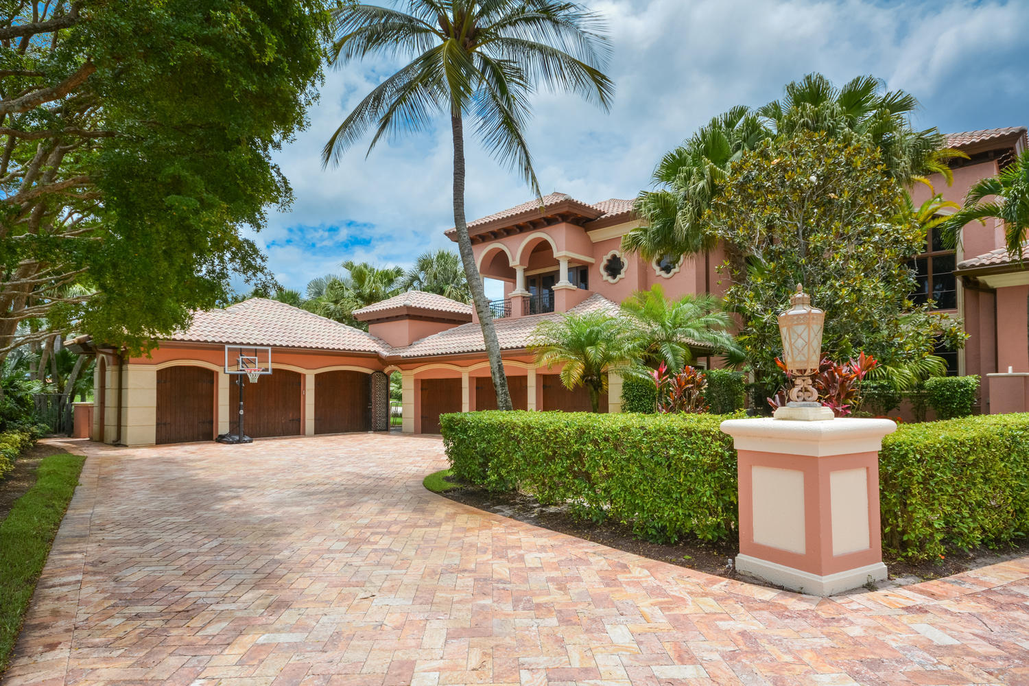 ST ANDREWS COUNTRY CLUB - Residential