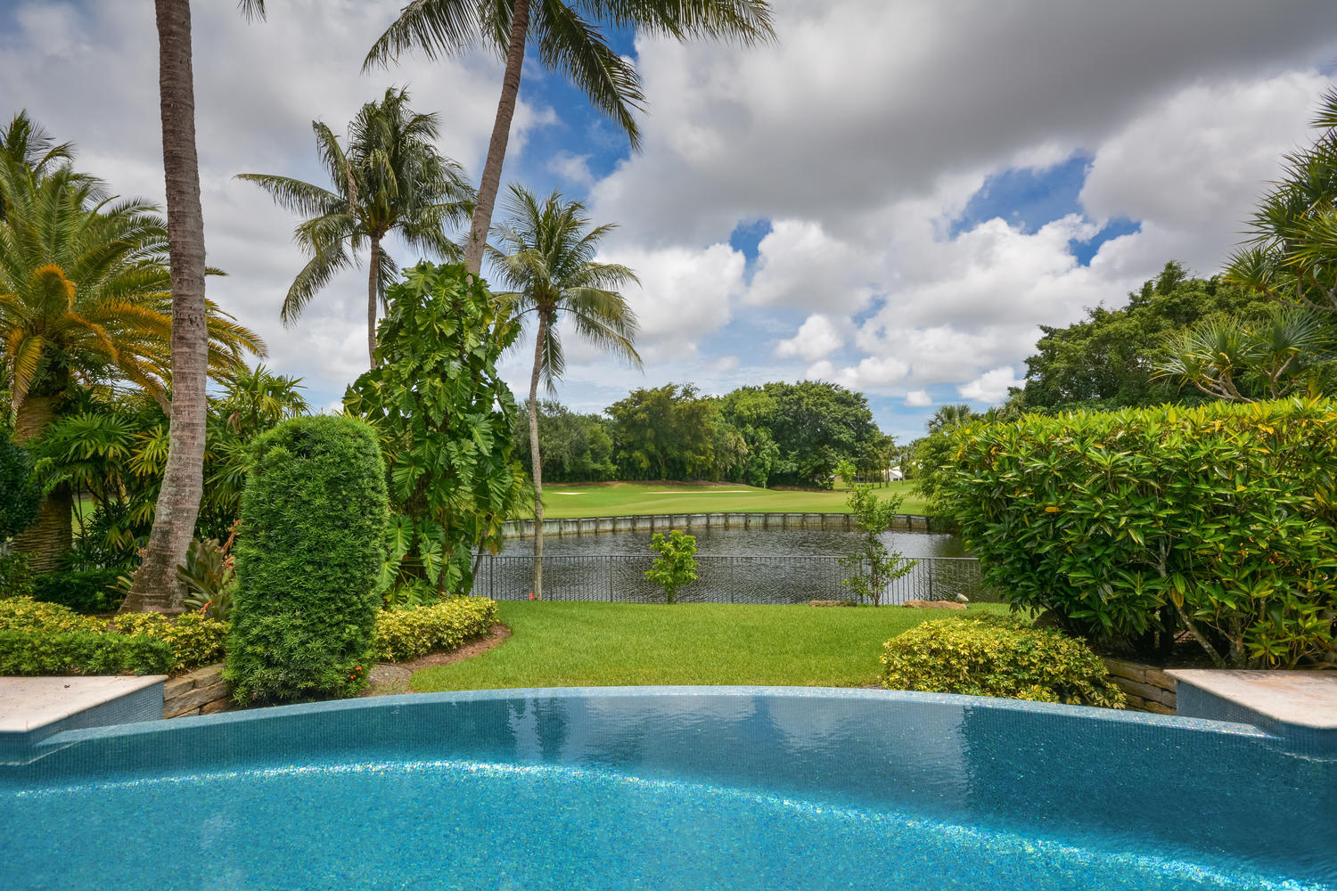 ST ANDREWS COUNTRY CLUB - Residential