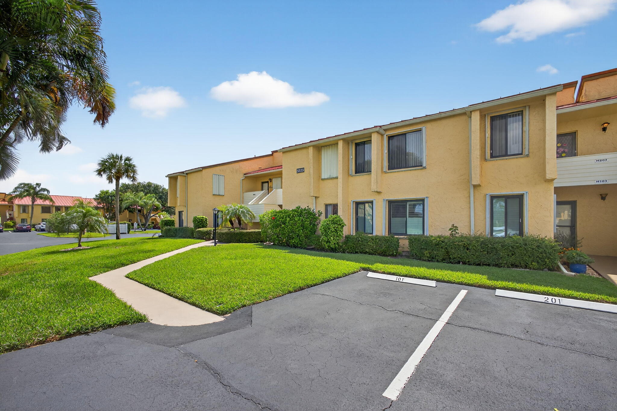 Enjoy the lifestyle you deserve in this renovated 2024 apartment in the Miles Grant Golf Club community.This first-floor unit is in excellent condition with a renovated kitchen and bathrooms, as well as new appliances. It features great lighting and serene views of the golf courses so you can enjoy the sunsets from your terrace. Come and make this your new home!This is a 55+ community.