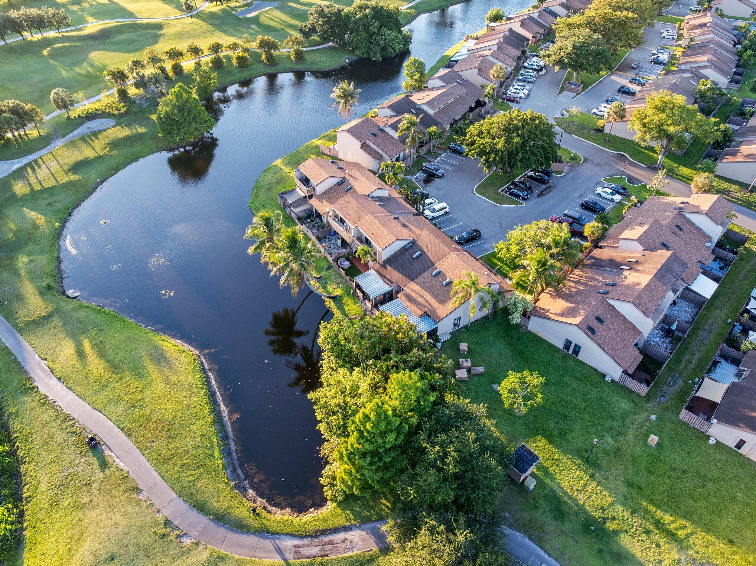 ARROWHEAD GOLF AND TENNIS CLUB - Residential