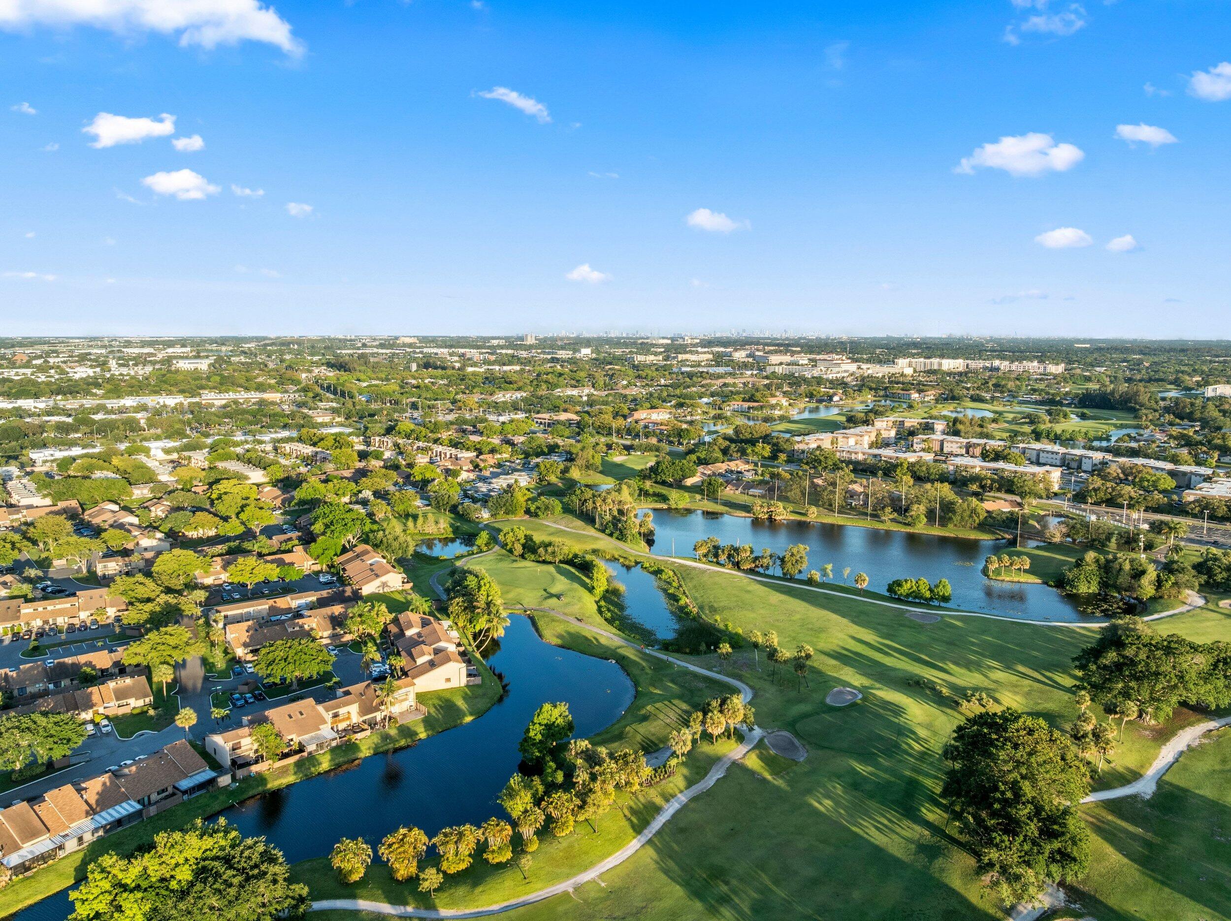 ARROWHEAD GOLF AND TENNIS CLUB - Residential