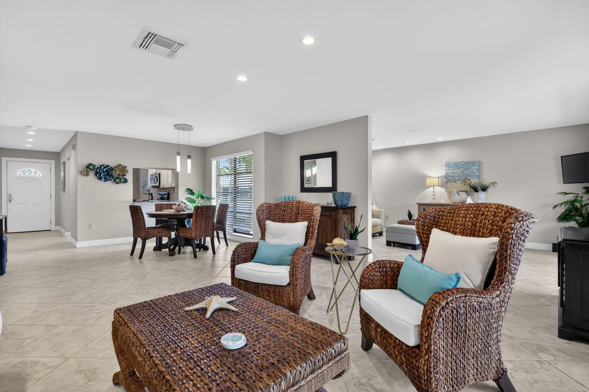 STRATFORD AT HUNTERS RUN CONDO - Residential