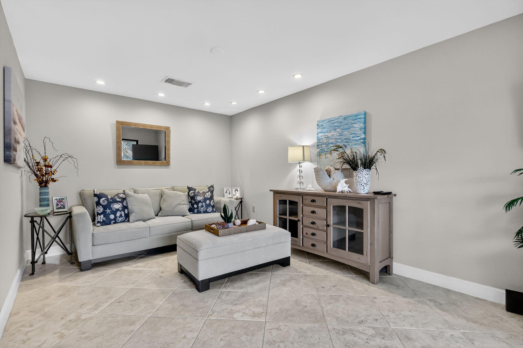 STRATFORD AT HUNTERS RUN CONDO - Residential