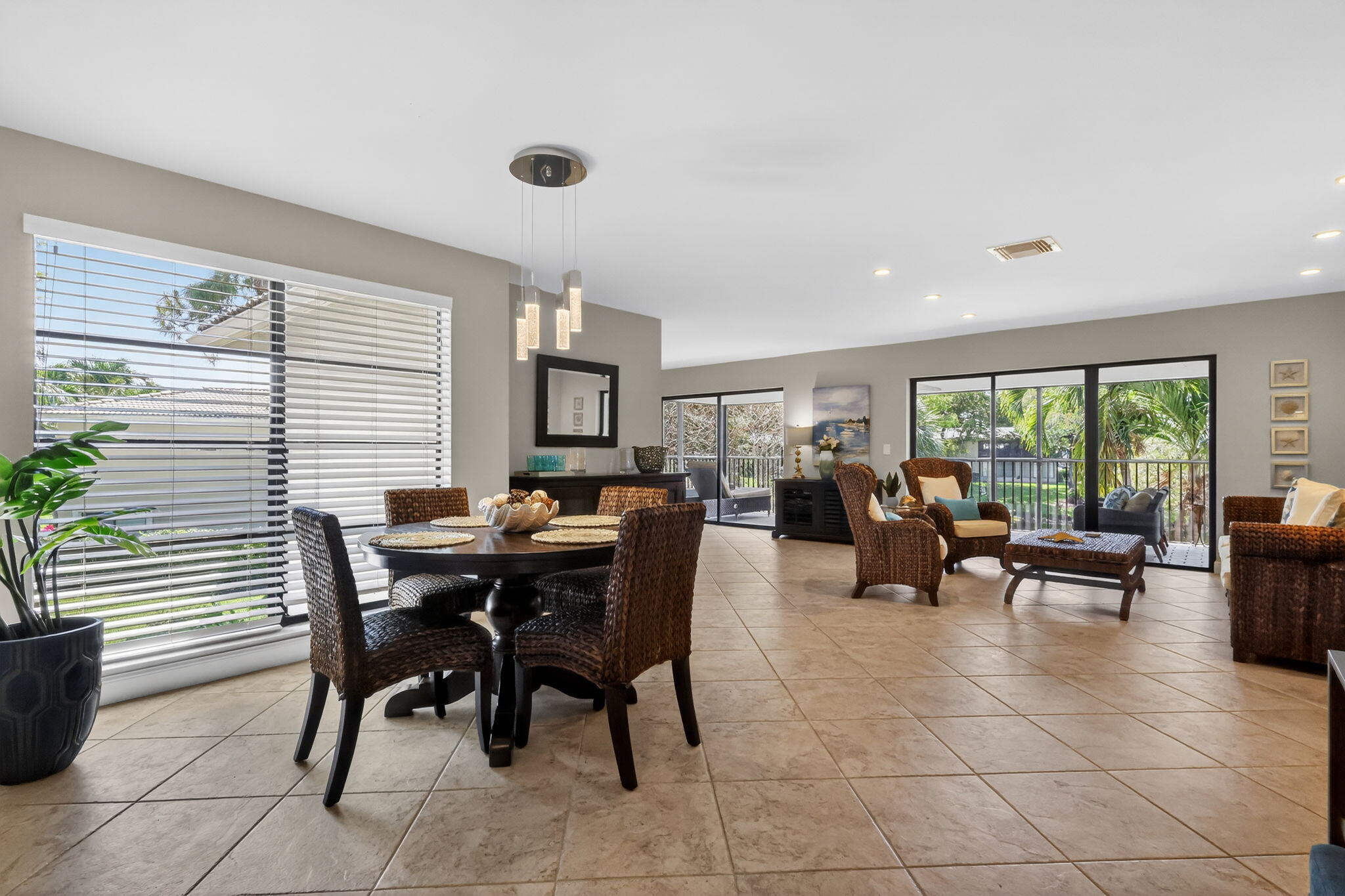 STRATFORD AT HUNTERS RUN CONDO - Residential