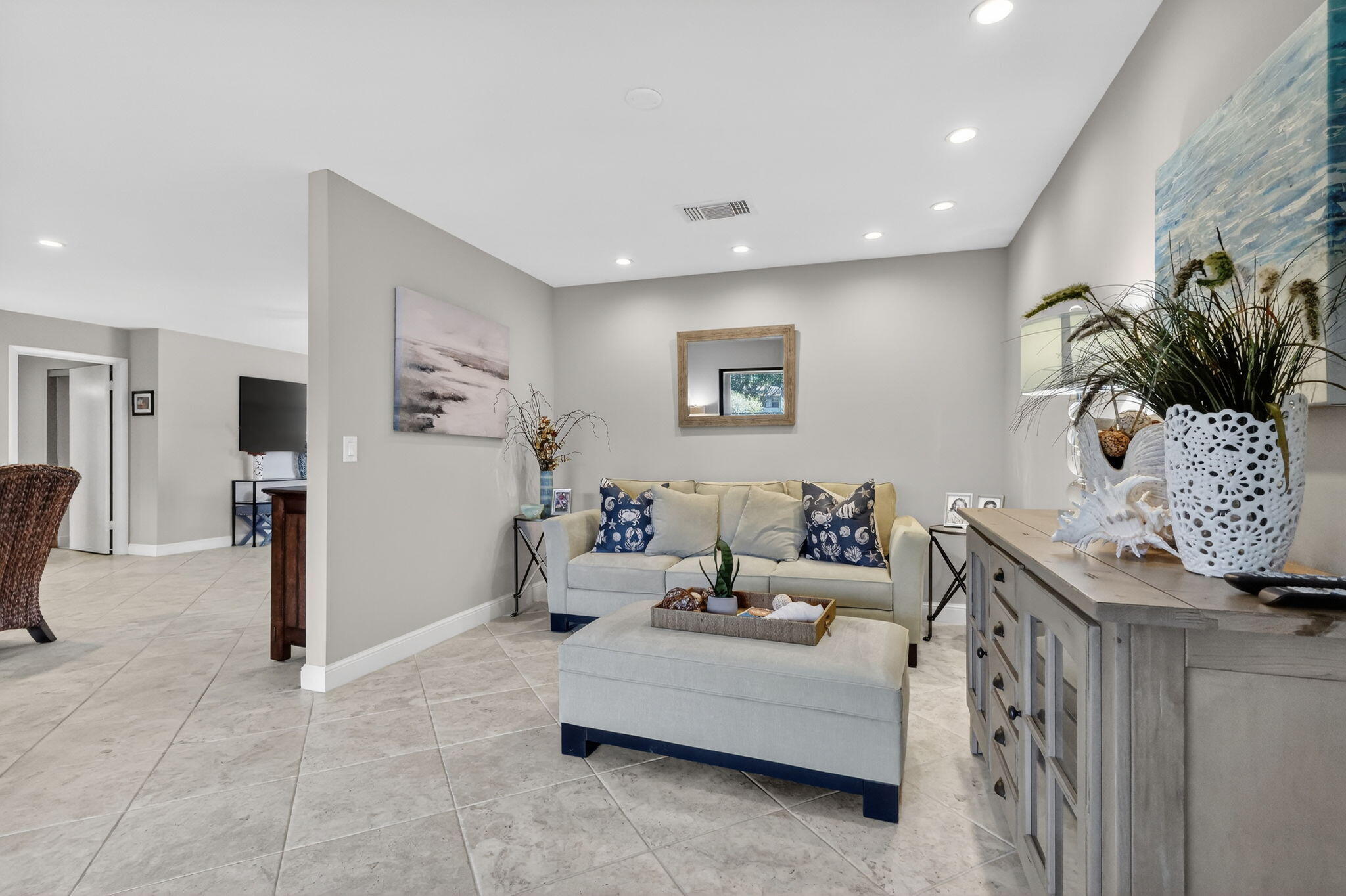 STRATFORD AT HUNTERS RUN CONDO - Residential