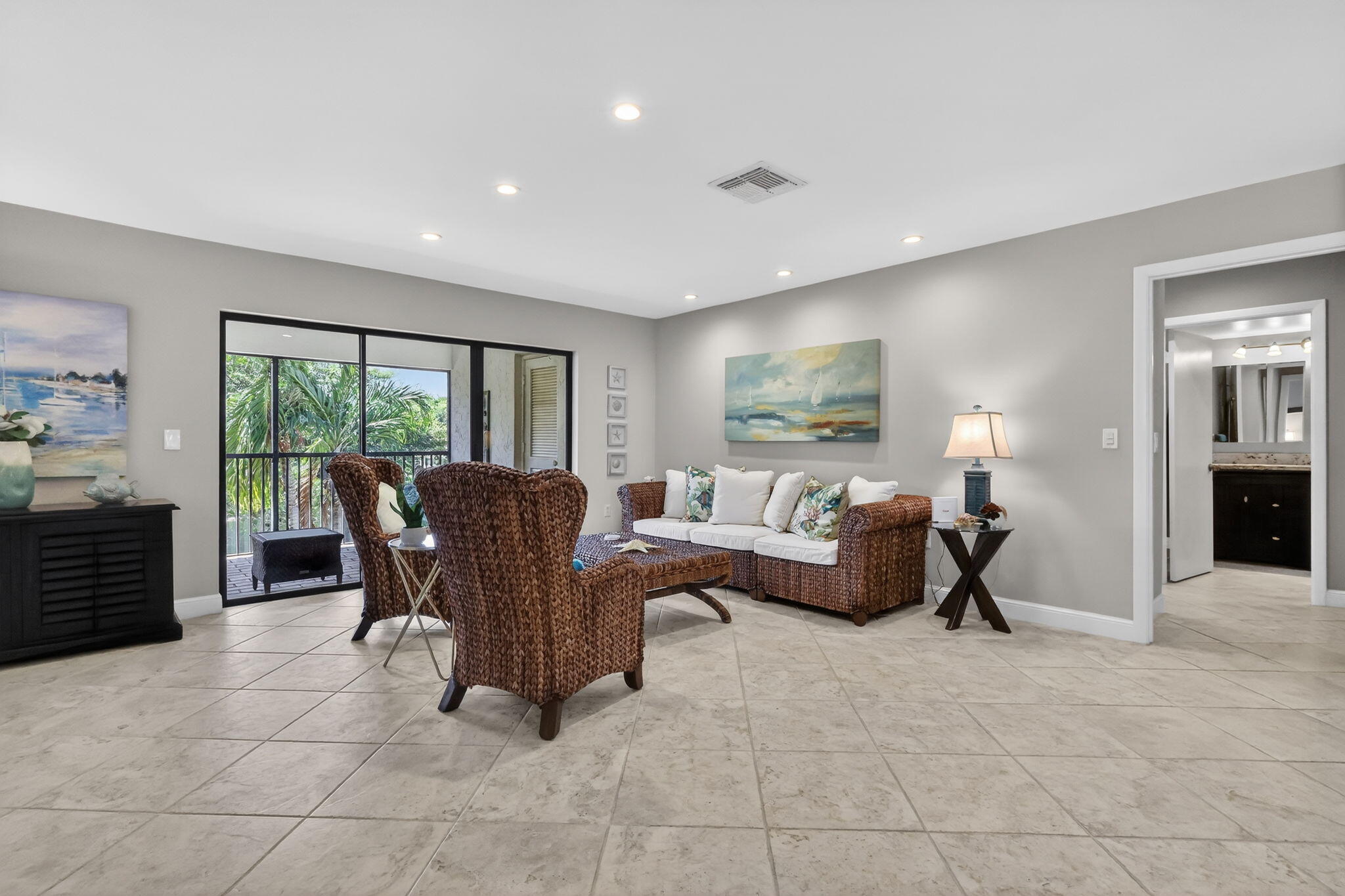 STRATFORD AT HUNTERS RUN CONDO - Residential