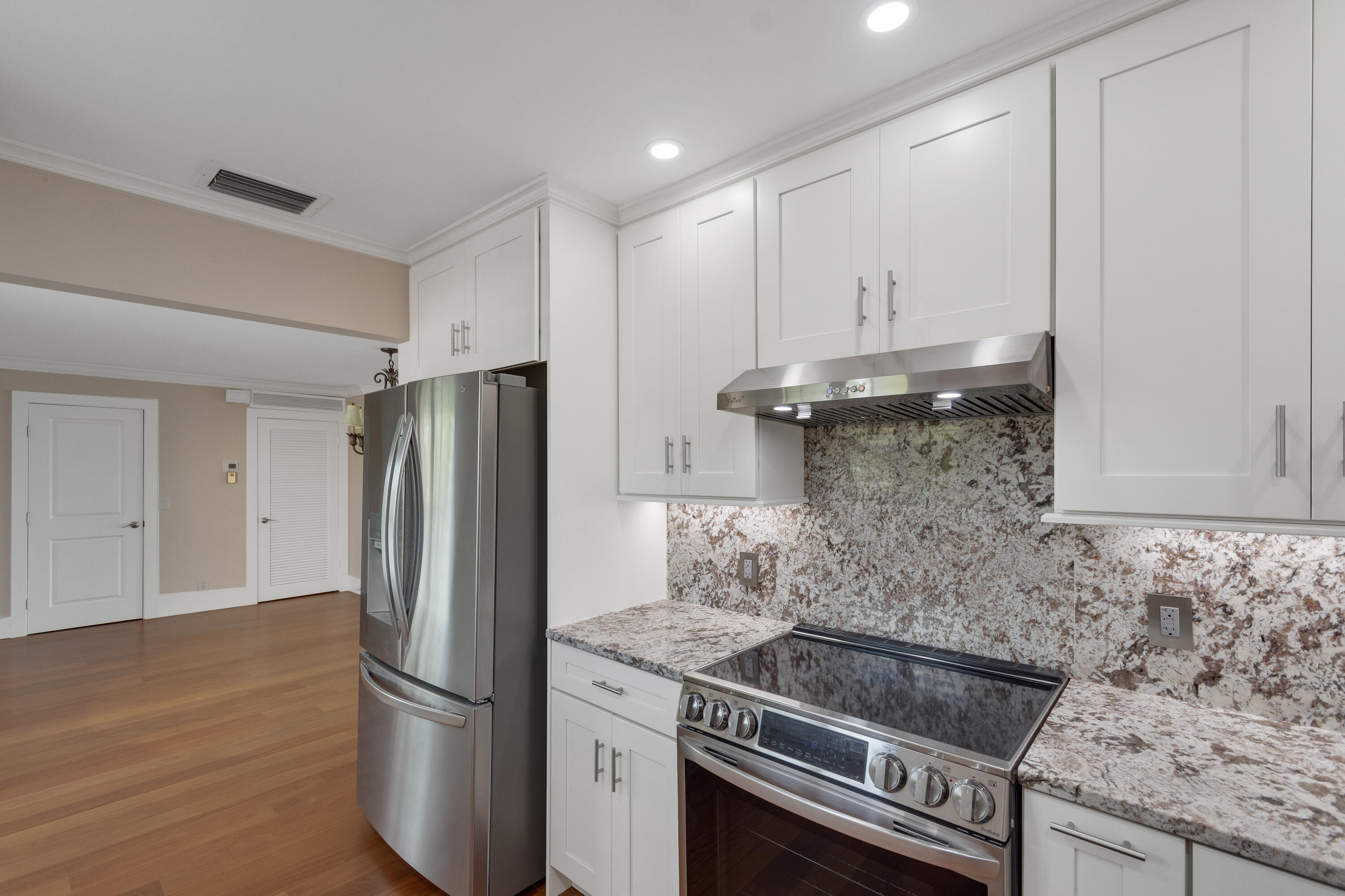 Edgewater Villas - Residential