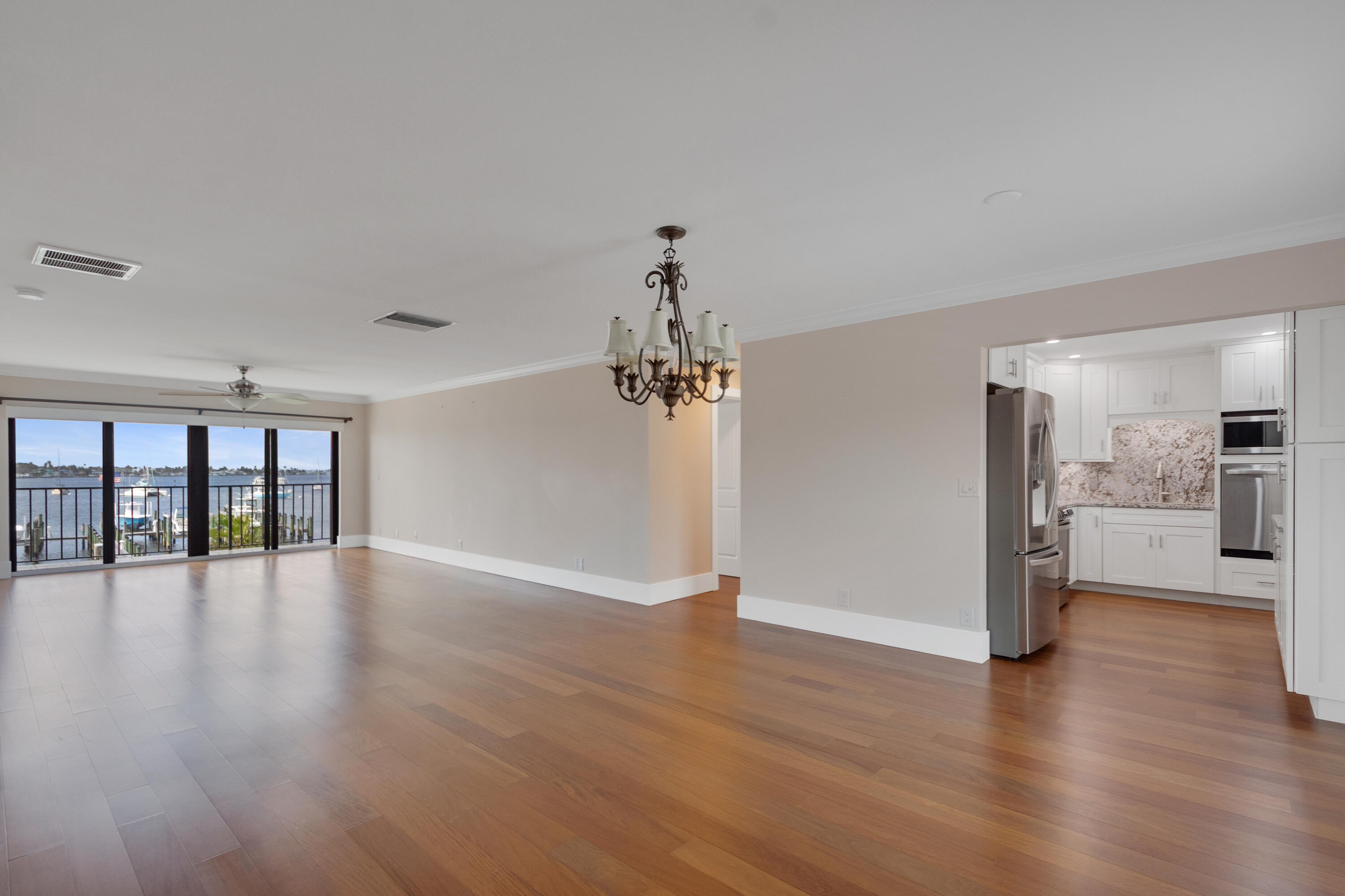 Edgewater Villas - Residential