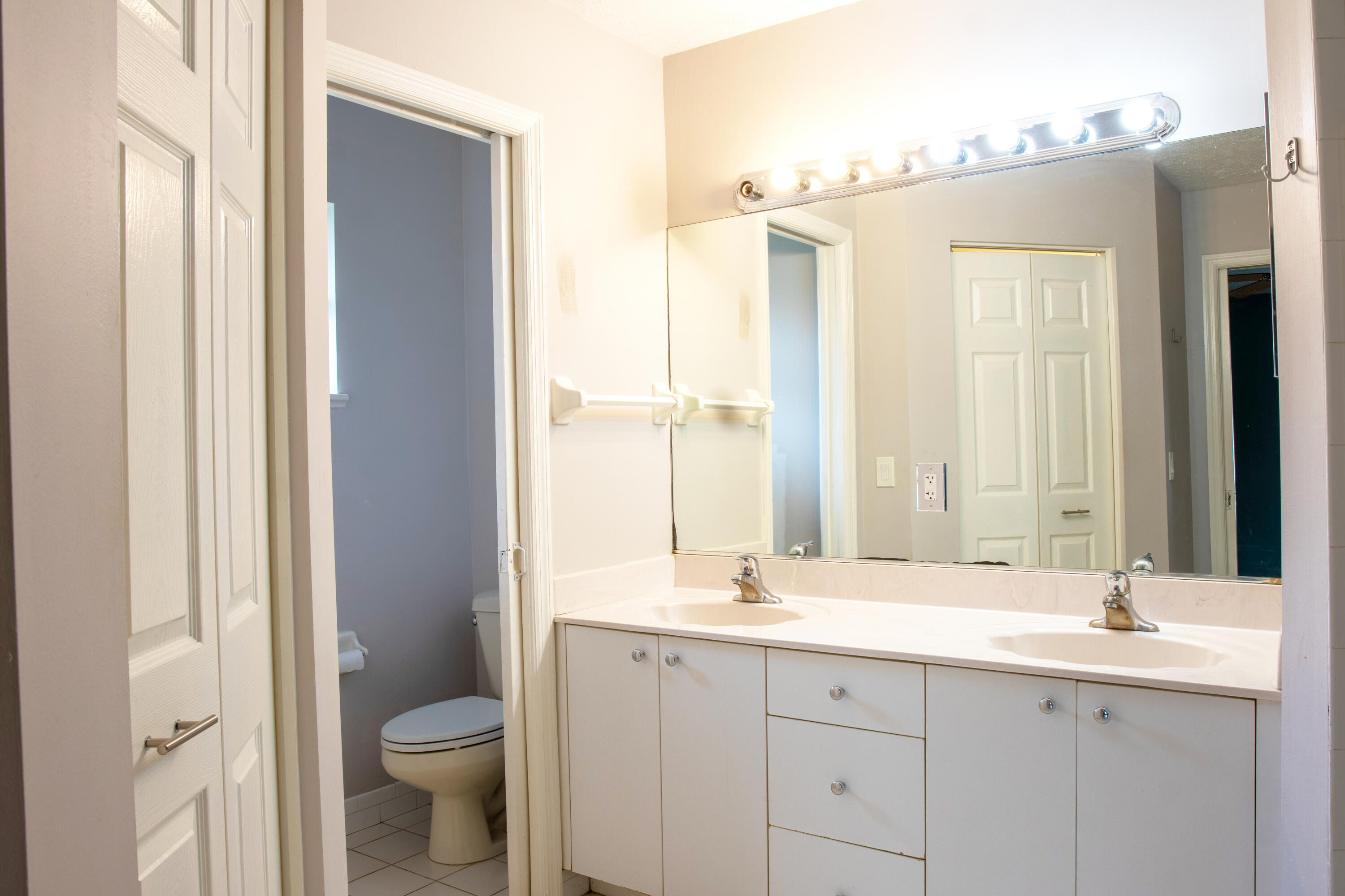 PORT ST LUCIE SECTIO - Residential Lease