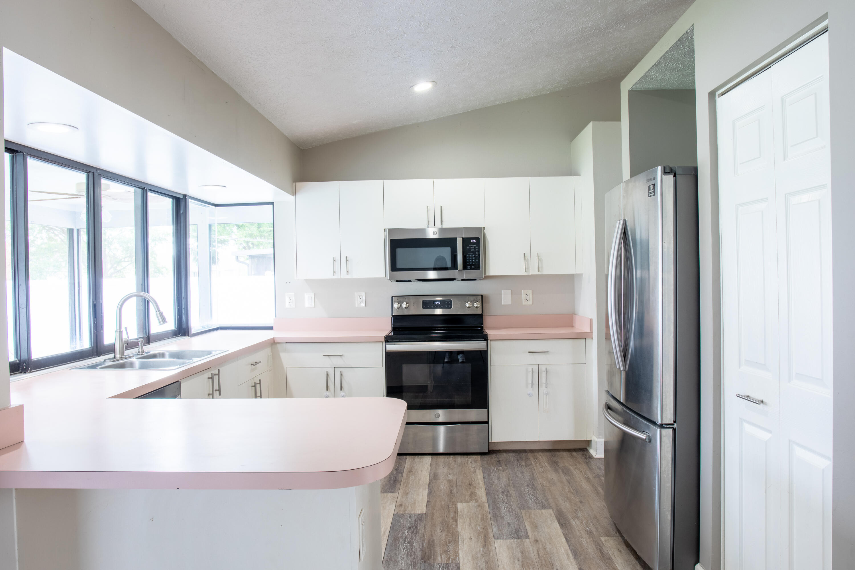 PORT ST LUCIE SECTIO - Residential Lease