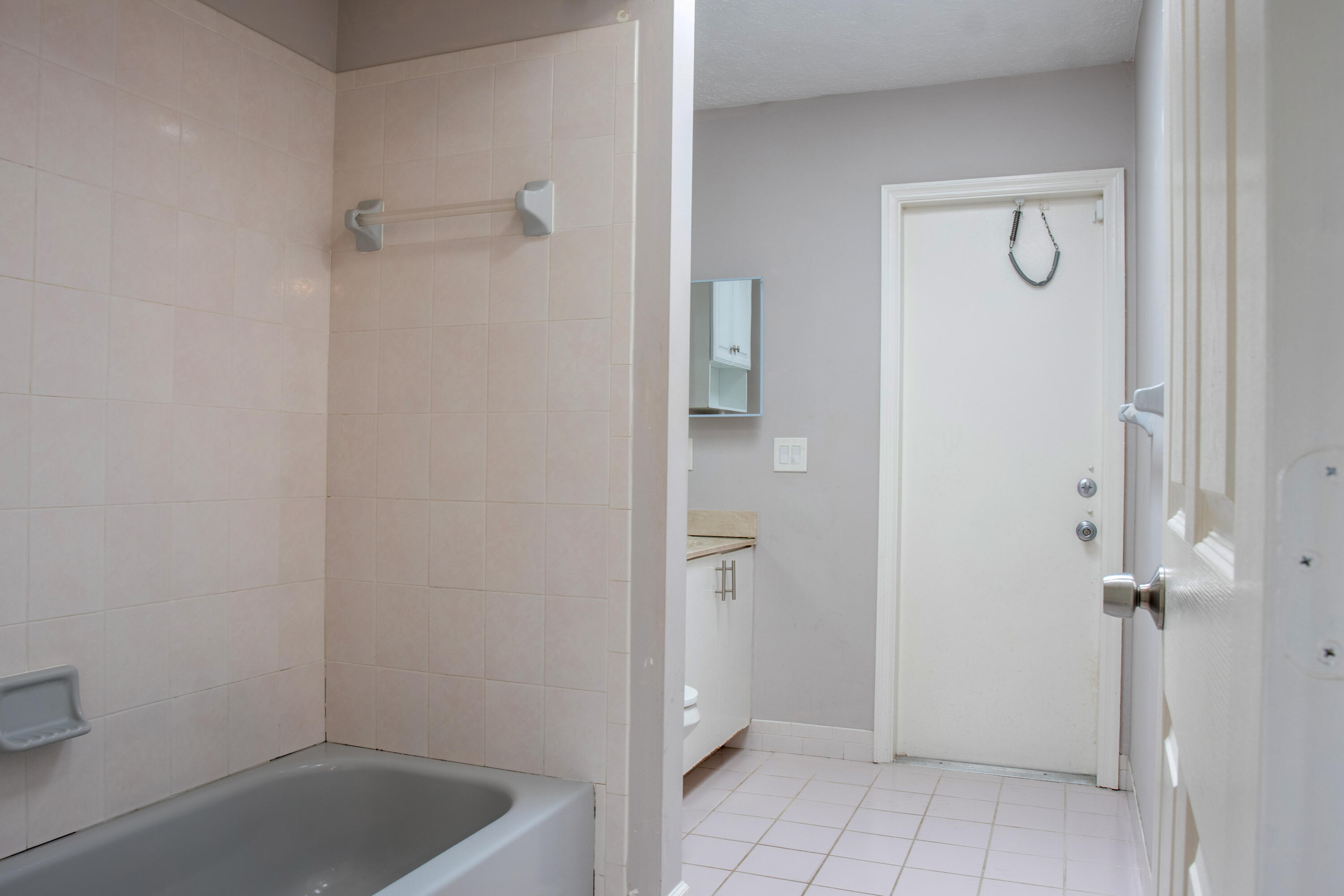 PORT ST LUCIE SECTIO - Residential Lease