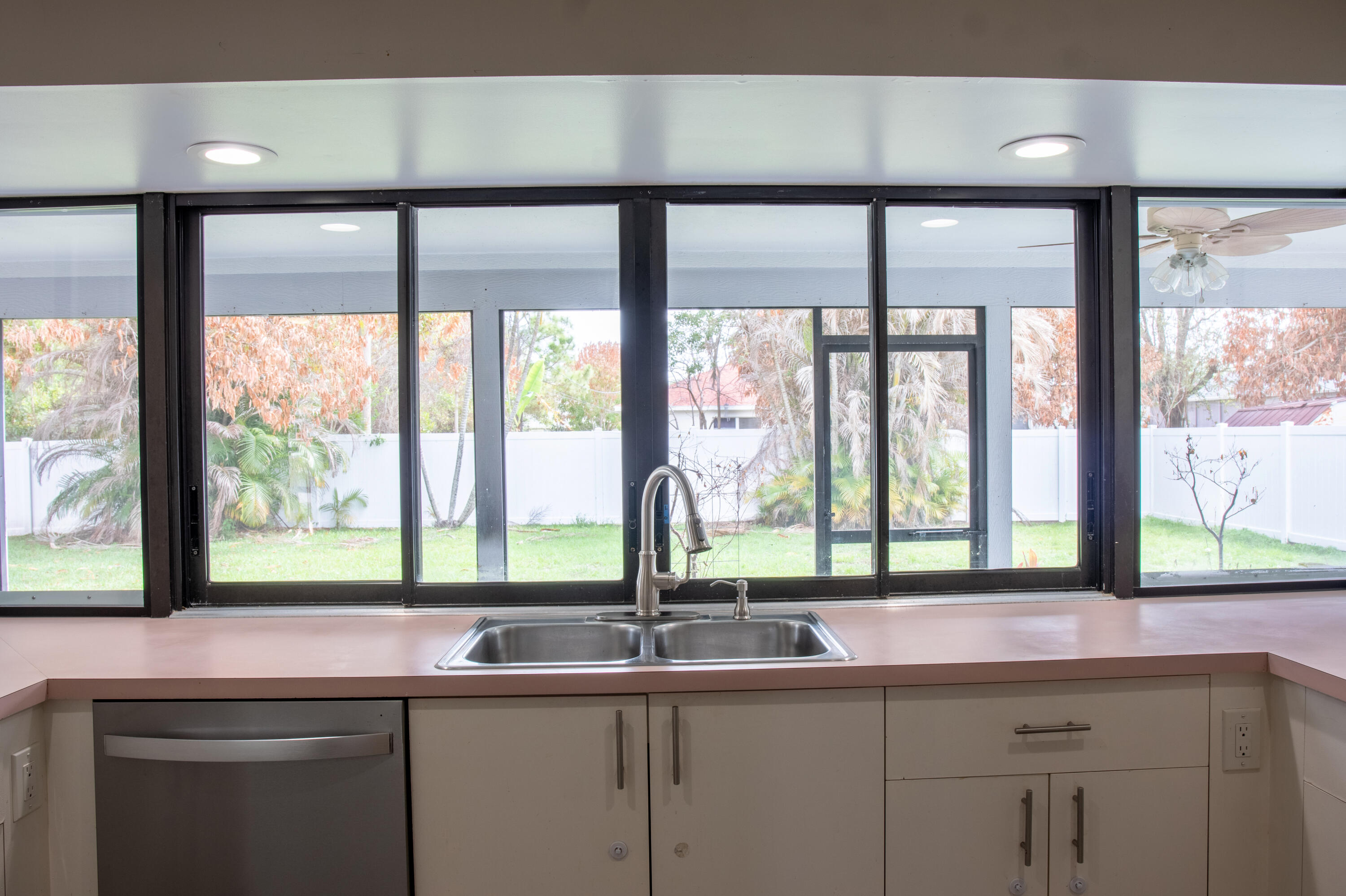 PORT ST LUCIE SECTIO - Residential Lease