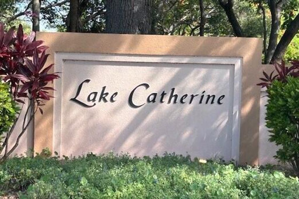 Photo of 3204 Lakemont Court, Palm Beach Gardens, FL 33403 (MLS # B26011974)