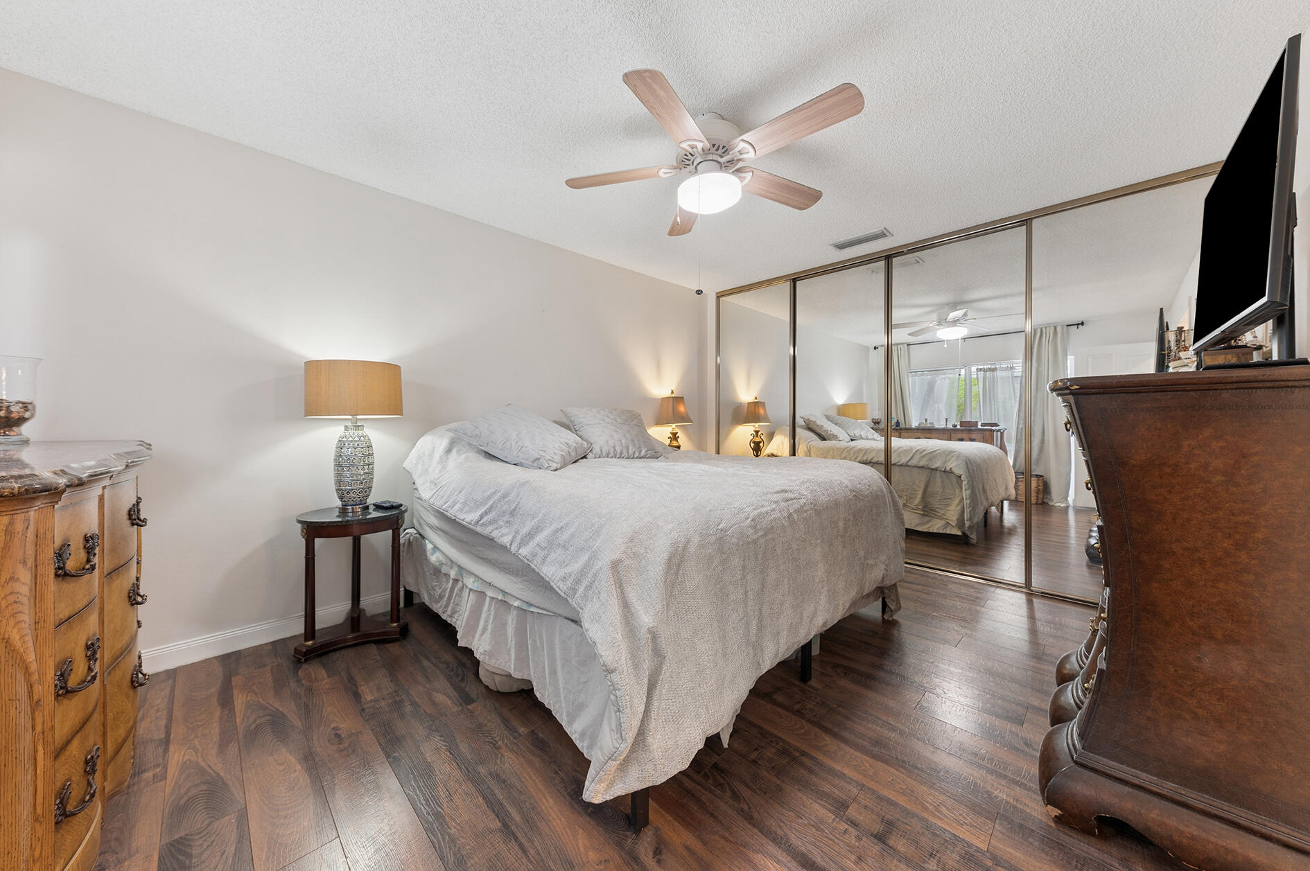 LAKE CATHERINE - Residential