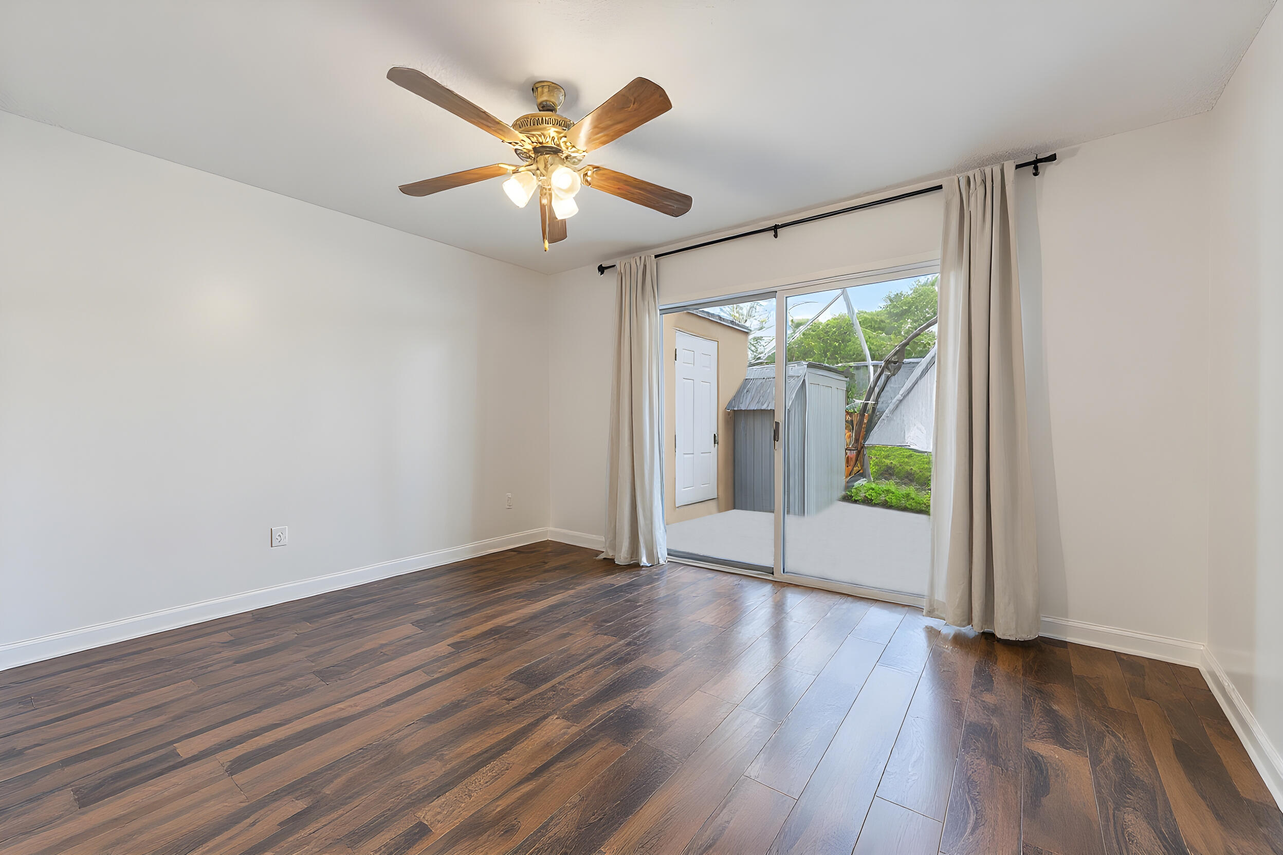 LAKE CATHERINE - Residential