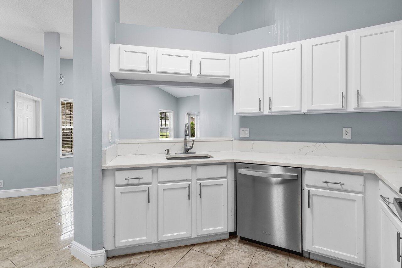 BOYNTON LAKES 5 - Residential