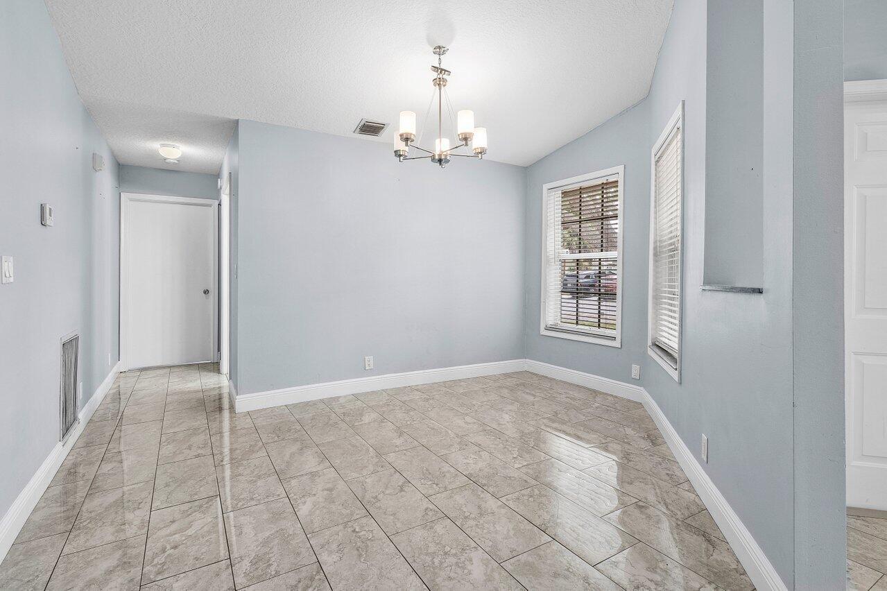 BOYNTON LAKES 5 - Residential