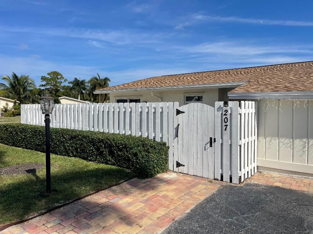 Photo of 207 SE Sims Creek Drive, Jupiter, FL 33458 (MLS # R10976723)