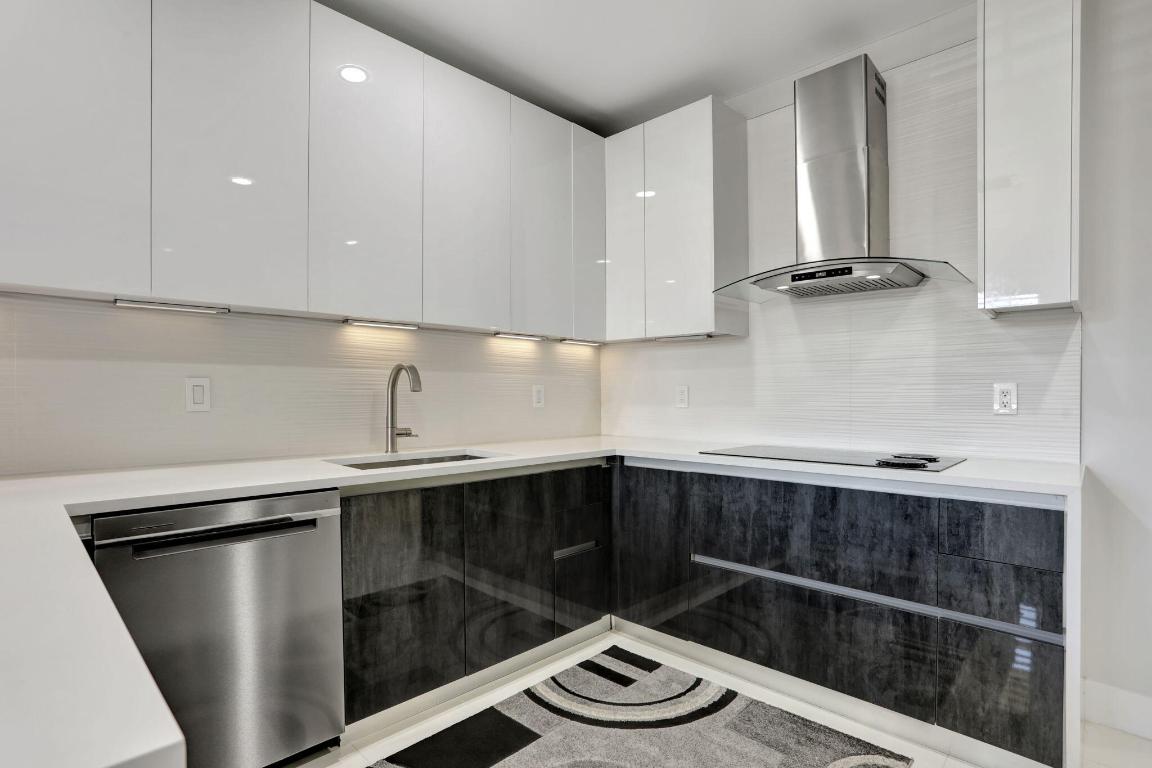 VILLA SONRISA CONDO - Residential