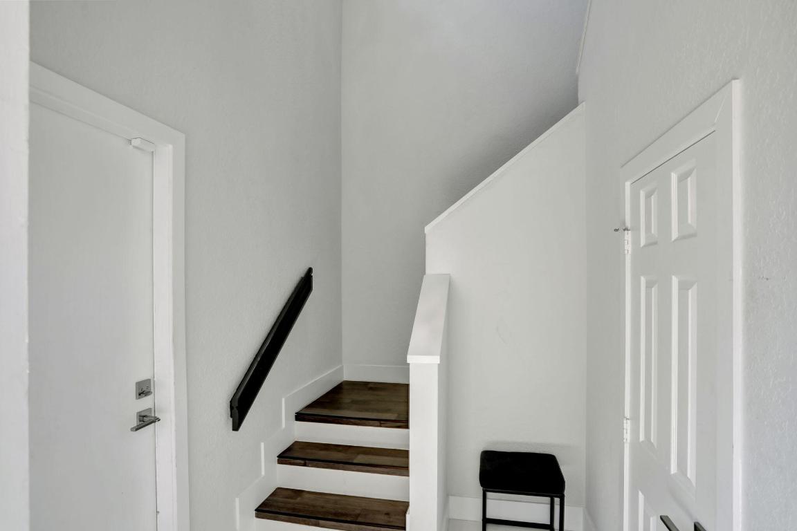 VILLA SONRISA CONDO - Residential