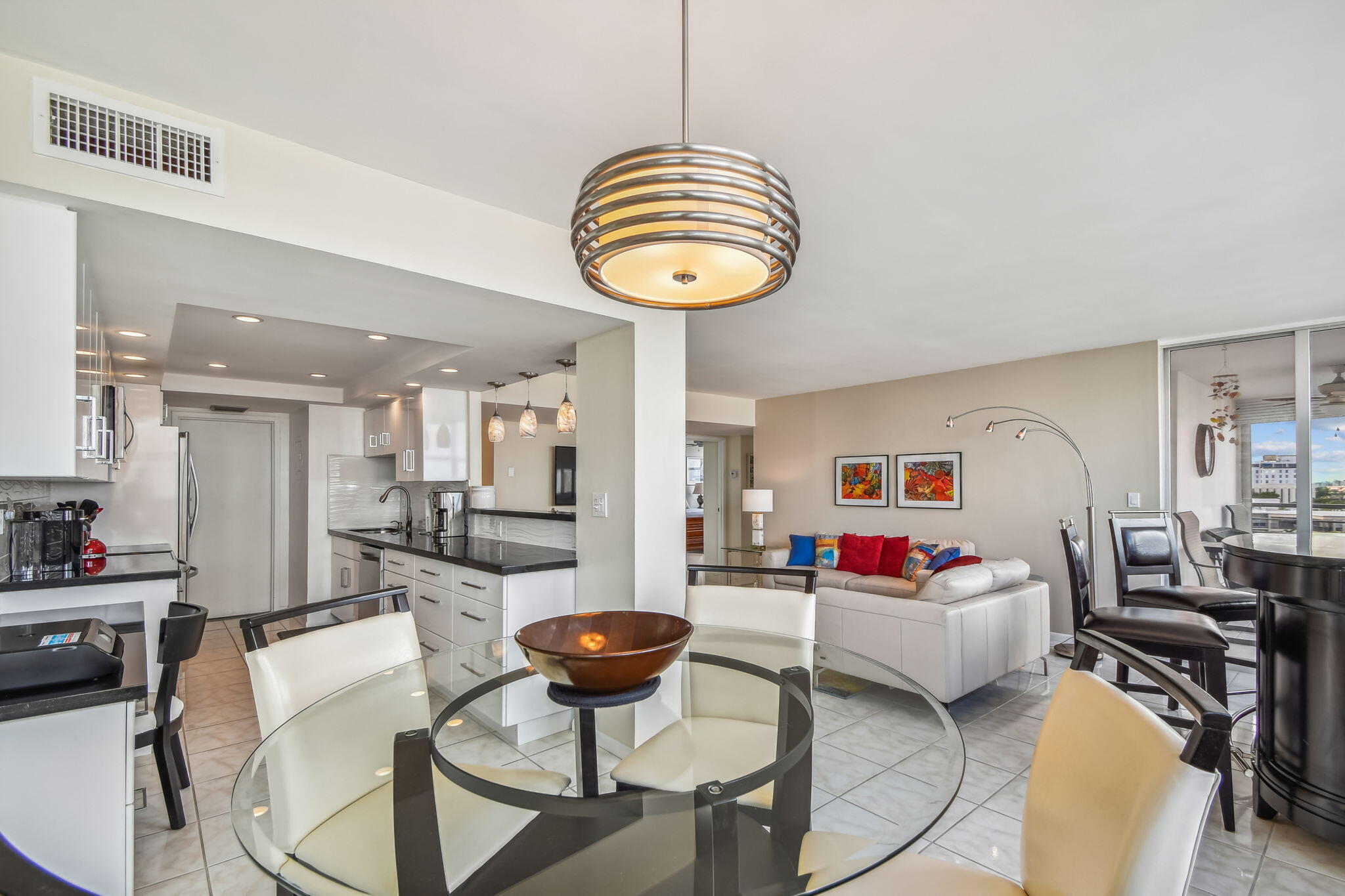 LAKE POINT TOWER CONDOMINIUM - Residential